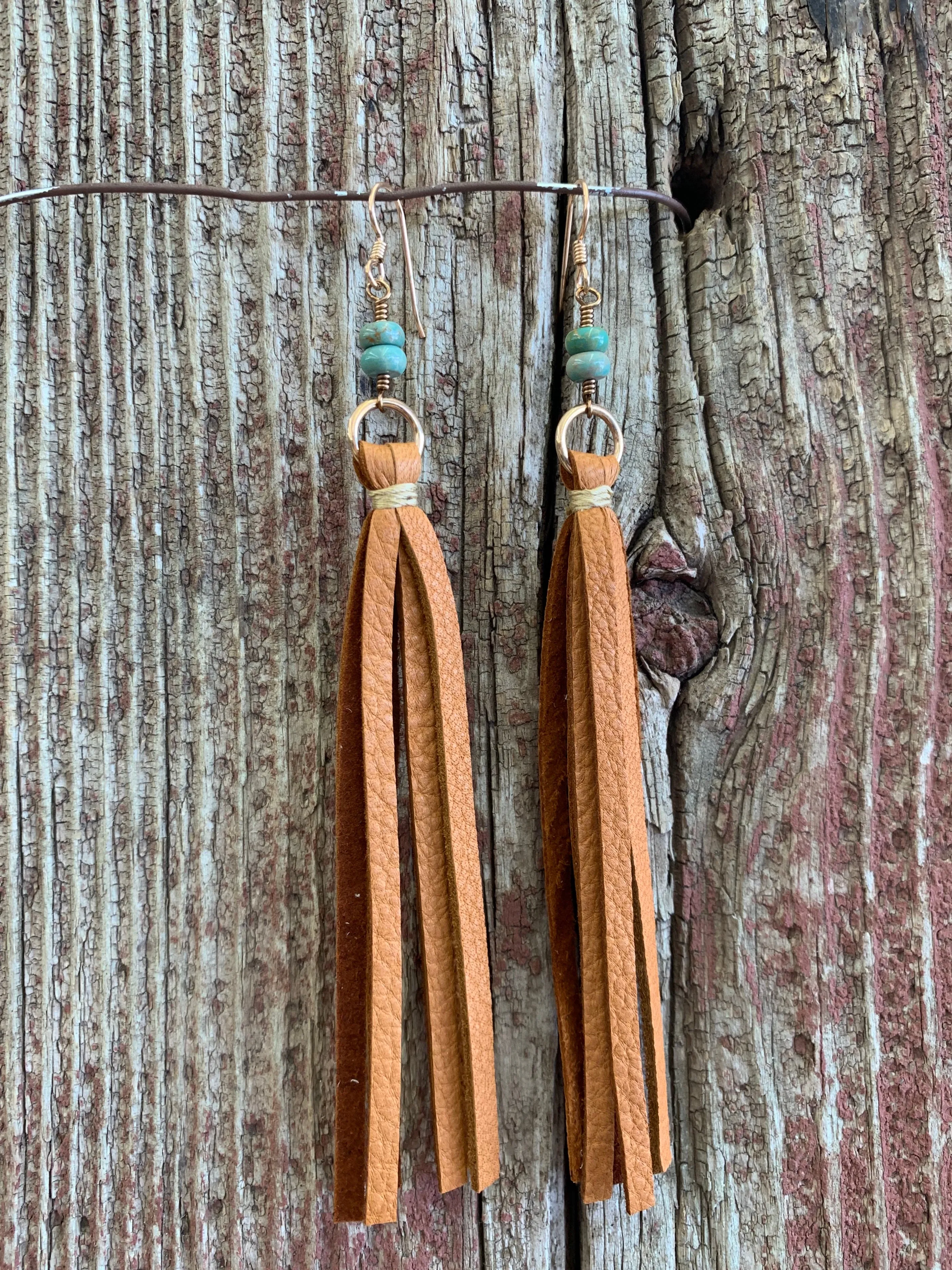13881 Leather Tassel w/Stone Earring
