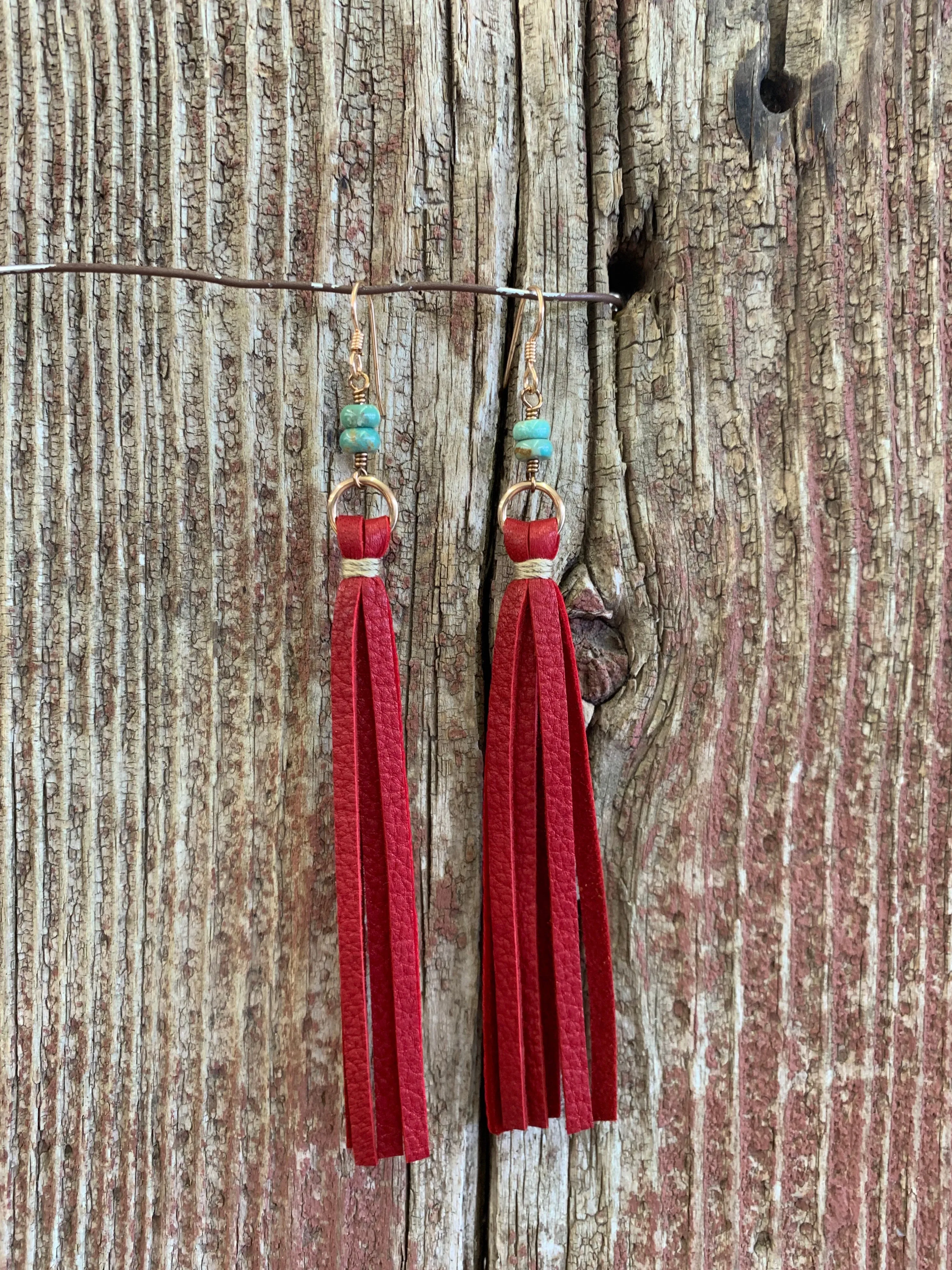 13881 Leather Tassel w/Stone Earring
