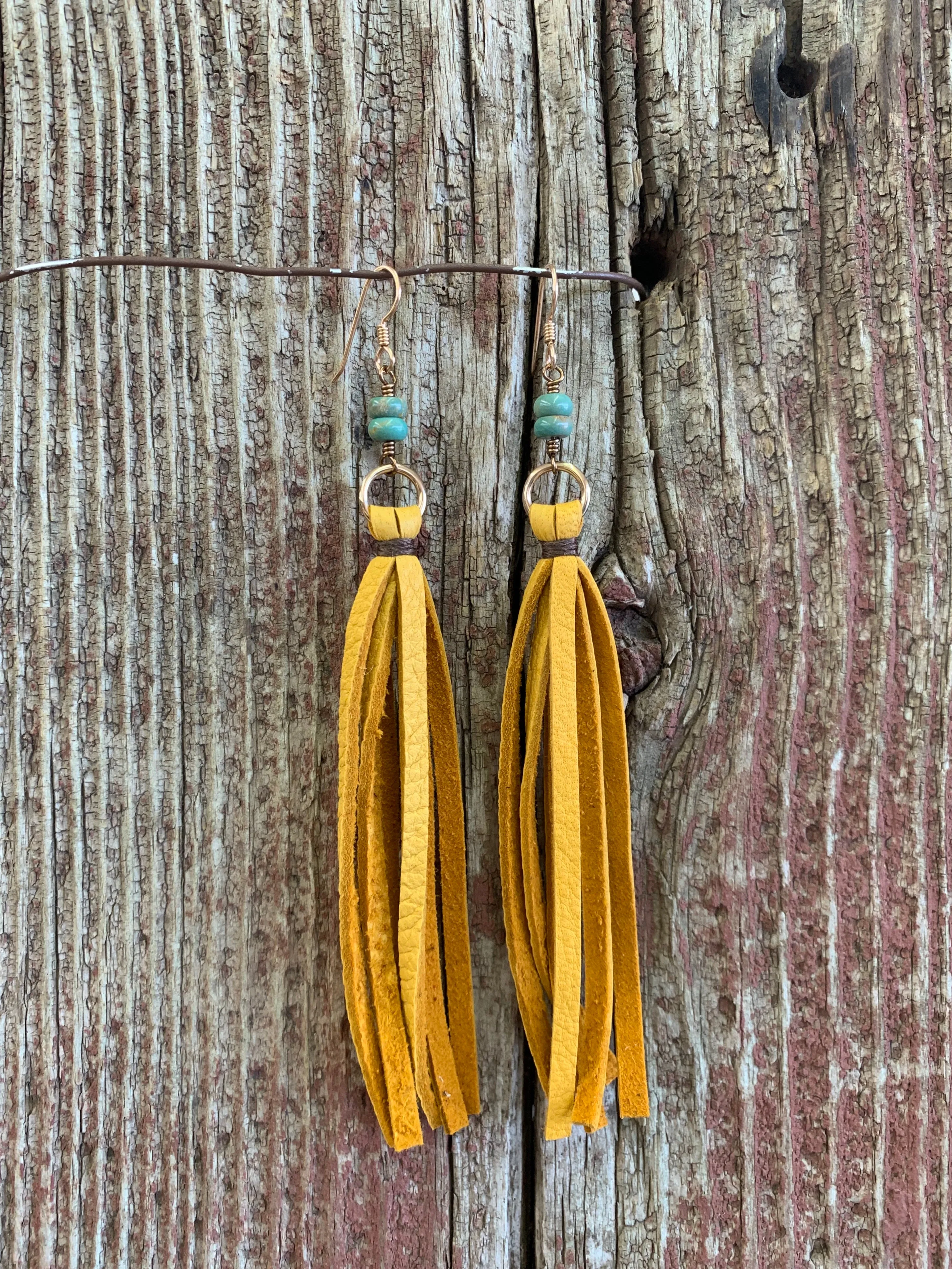 13881 Leather Tassel w/Stone Earring