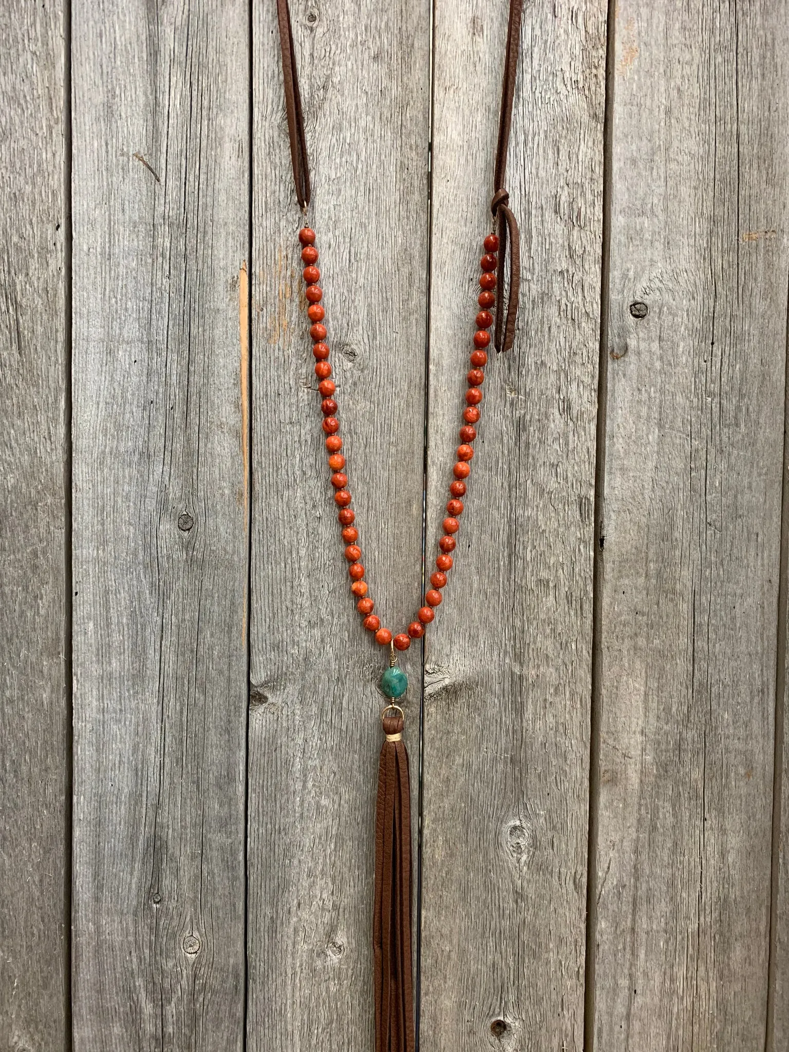14749 Sm Red Sponge Coral, Turq & Tassel