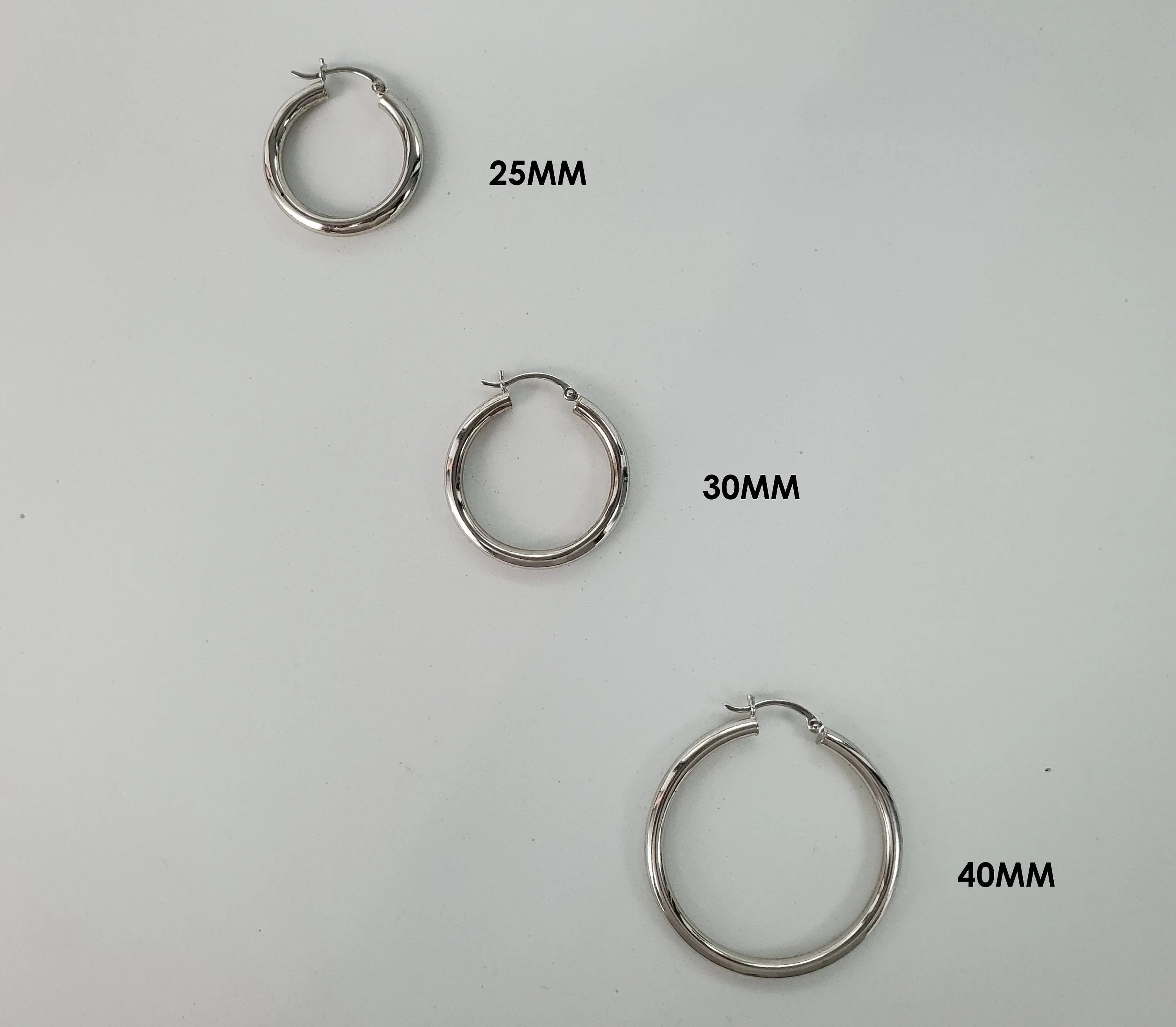 25MM or 30MMPolished 14k White Gold Hoops