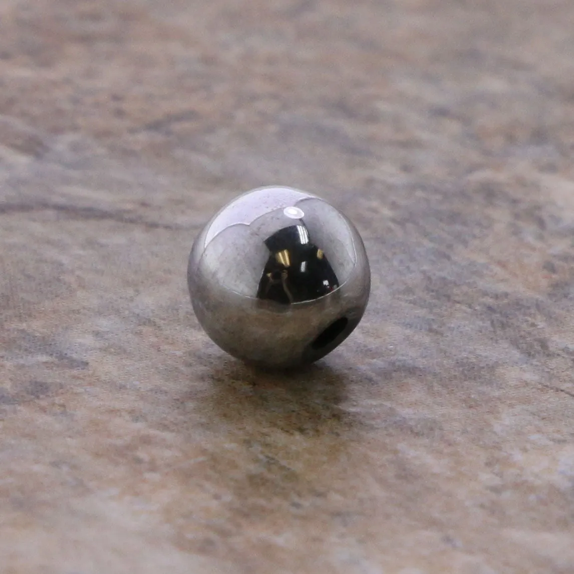 6mm Magnetic Hematite Round Silverplate Mh57