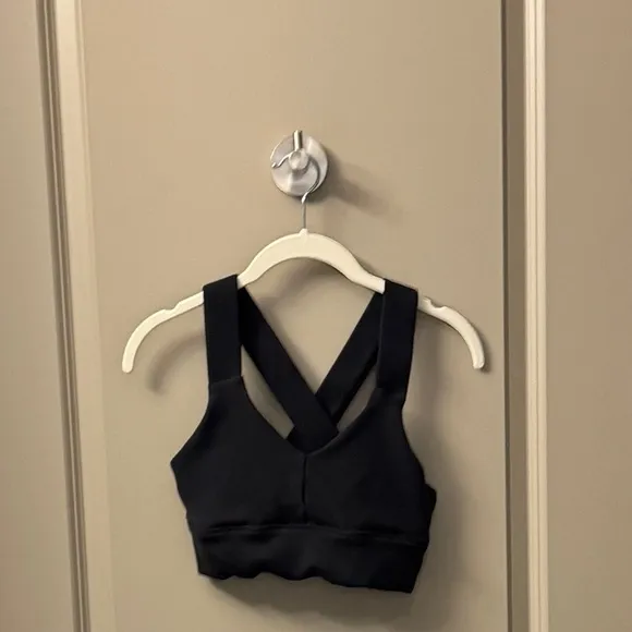 Alo Emulate Bra, Black