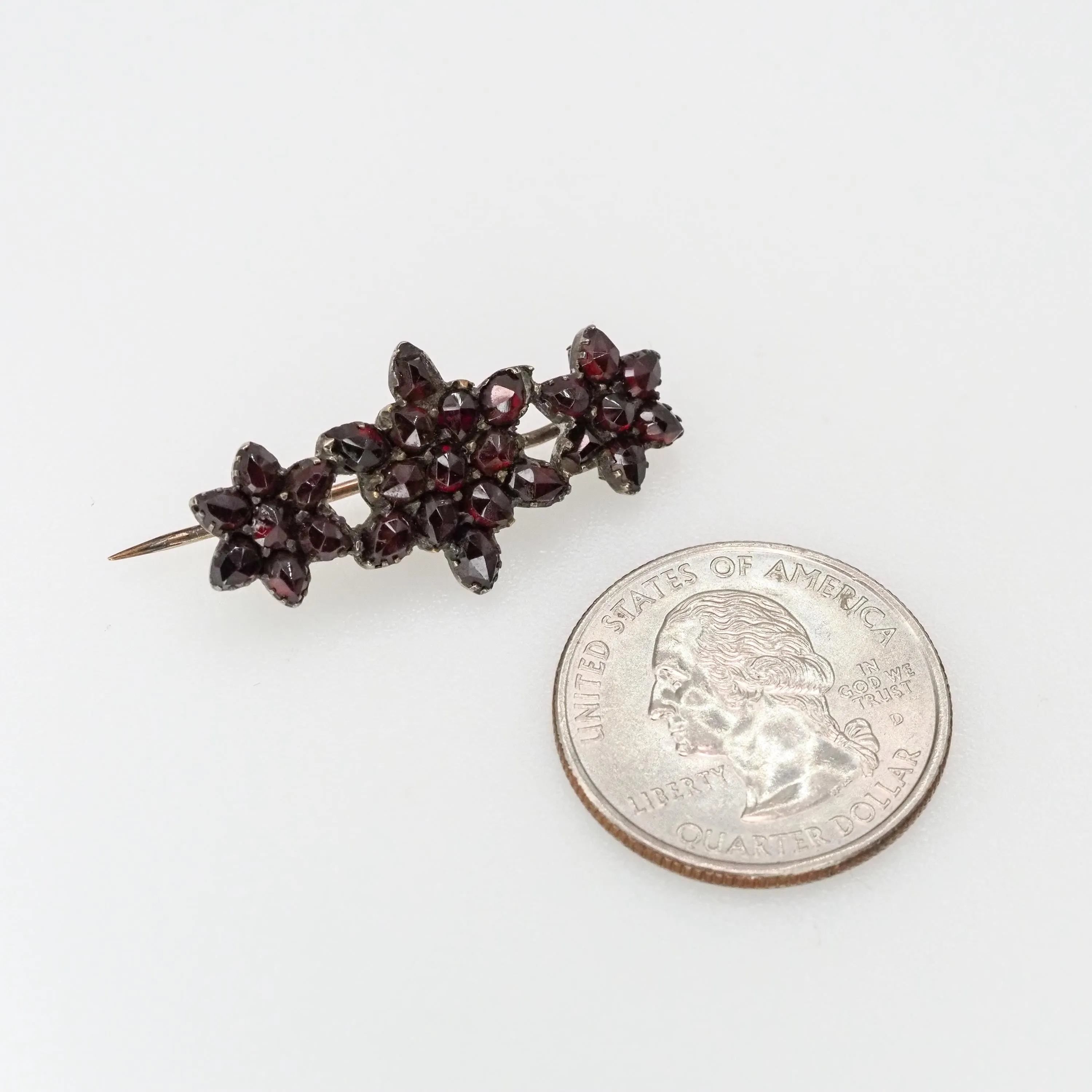 Antique 1880s Victorian Bohemian Garnet Brooch - Late Victorian Czech Garnet and Gilt Three Star Celestial Unisex Brooch - Red Gem Brooch