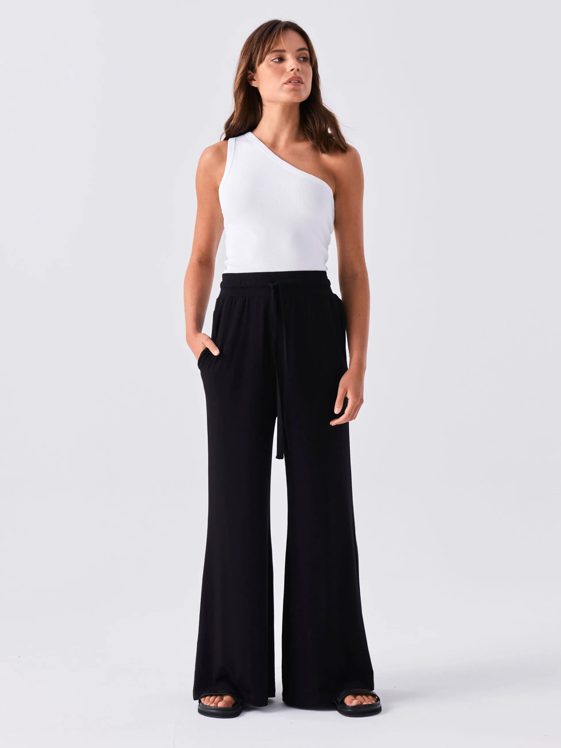 Asymmetric Organic Cotton Knit Tank - White