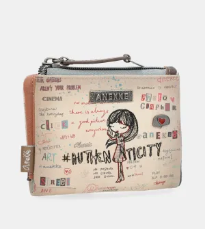 Authenticity small flexible wallet