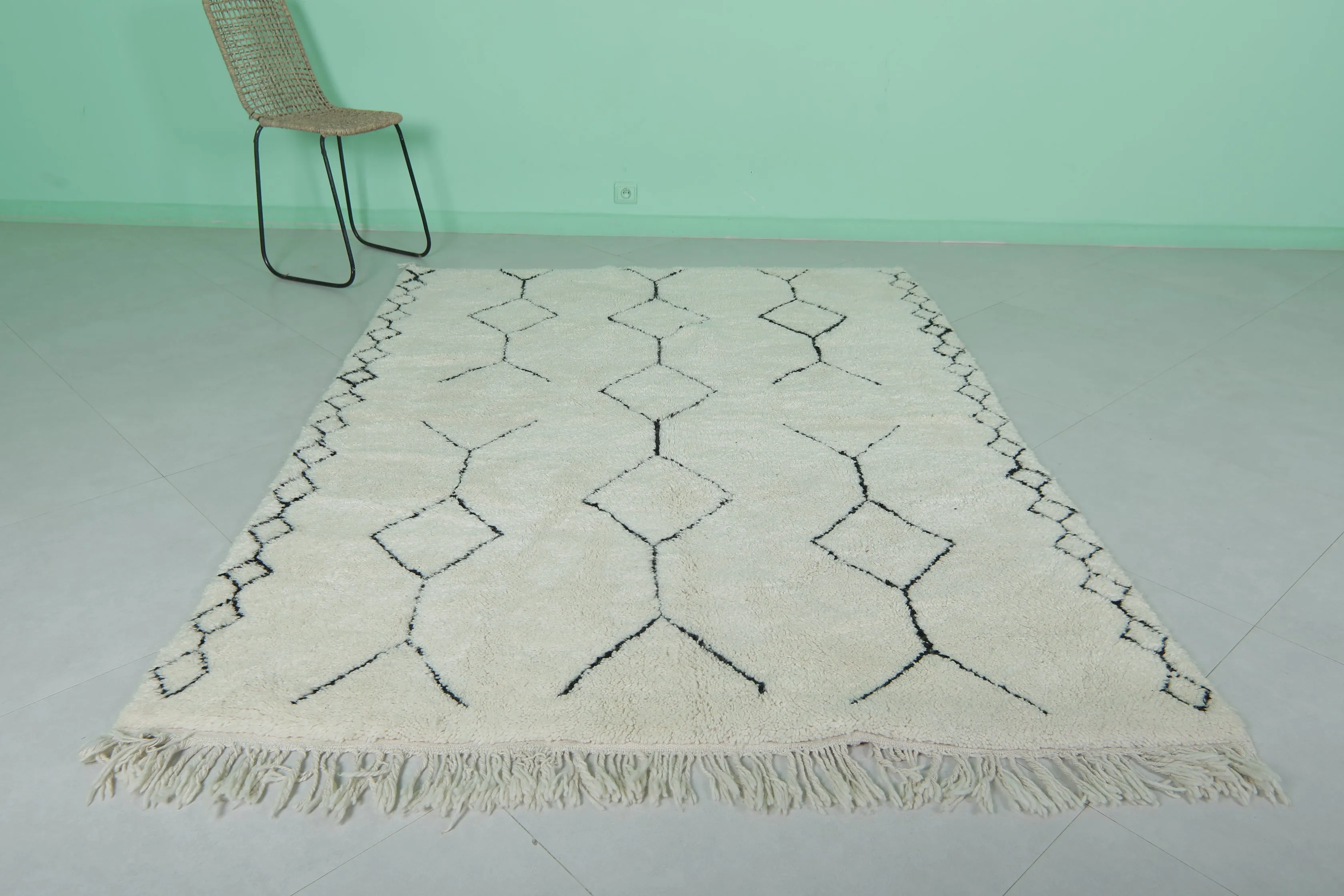Azilal Moroccan Rug - 5.4 x 7.5 Feet | Handwoven Boho Chic Decor