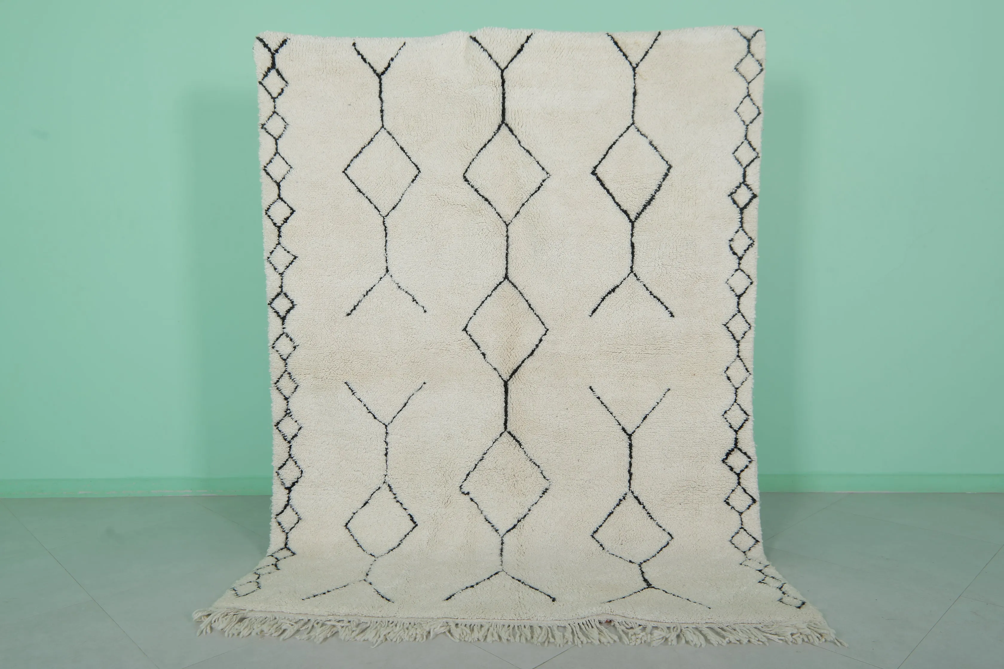 Azilal Moroccan Rug - 5.4 x 7.5 Feet | Handwoven Boho Chic Decor
