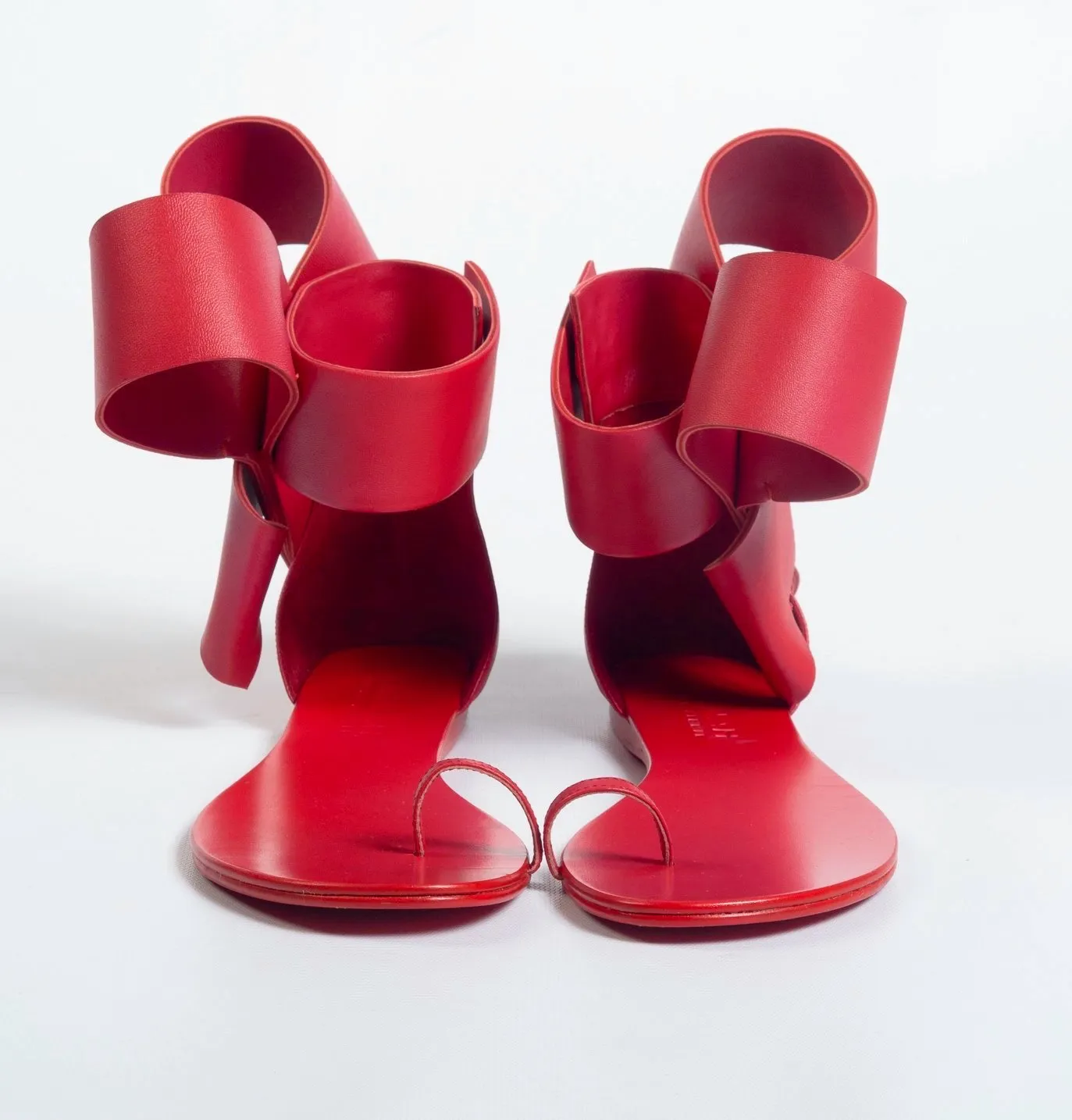 BOW SANDAL