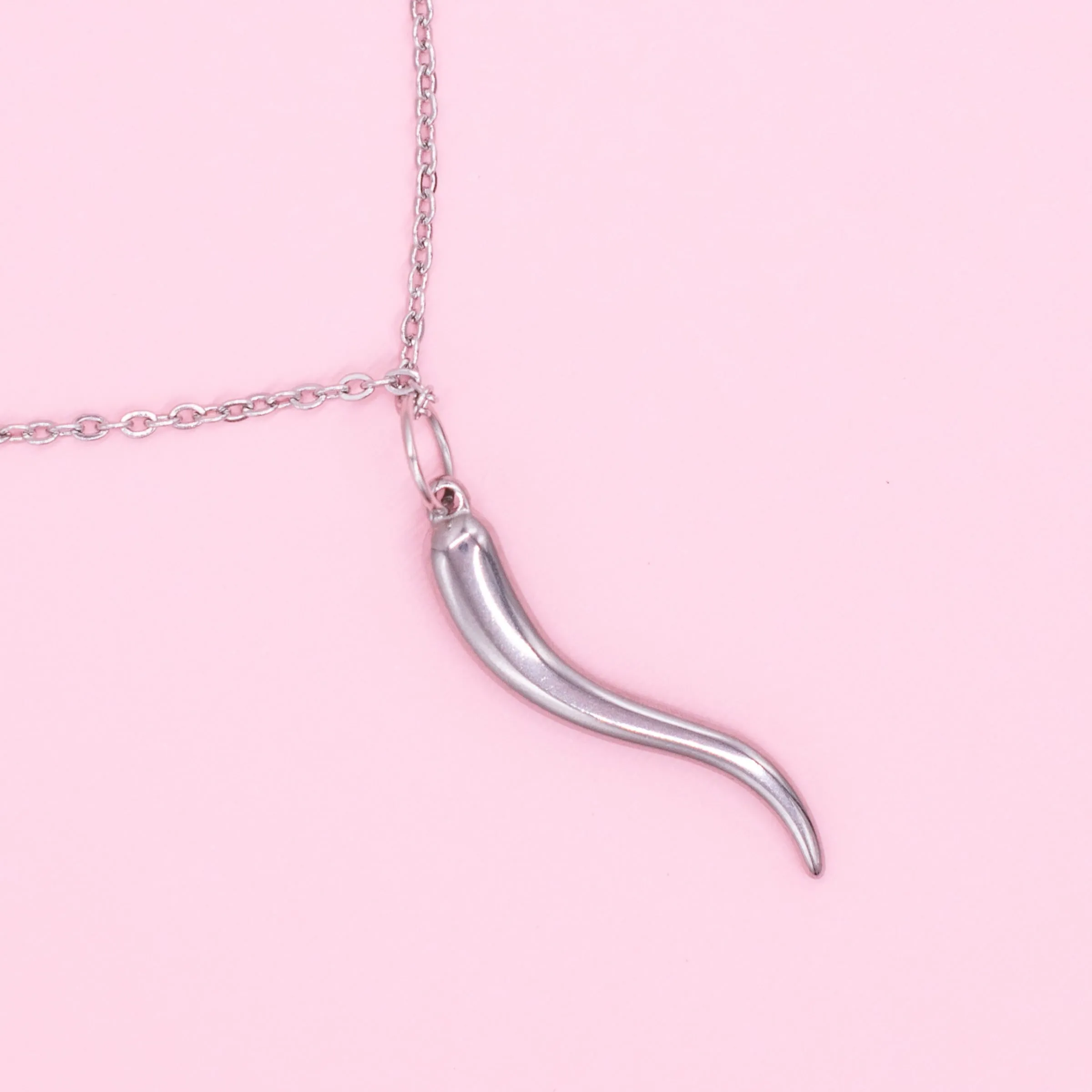 Caliente Pendant Necklace