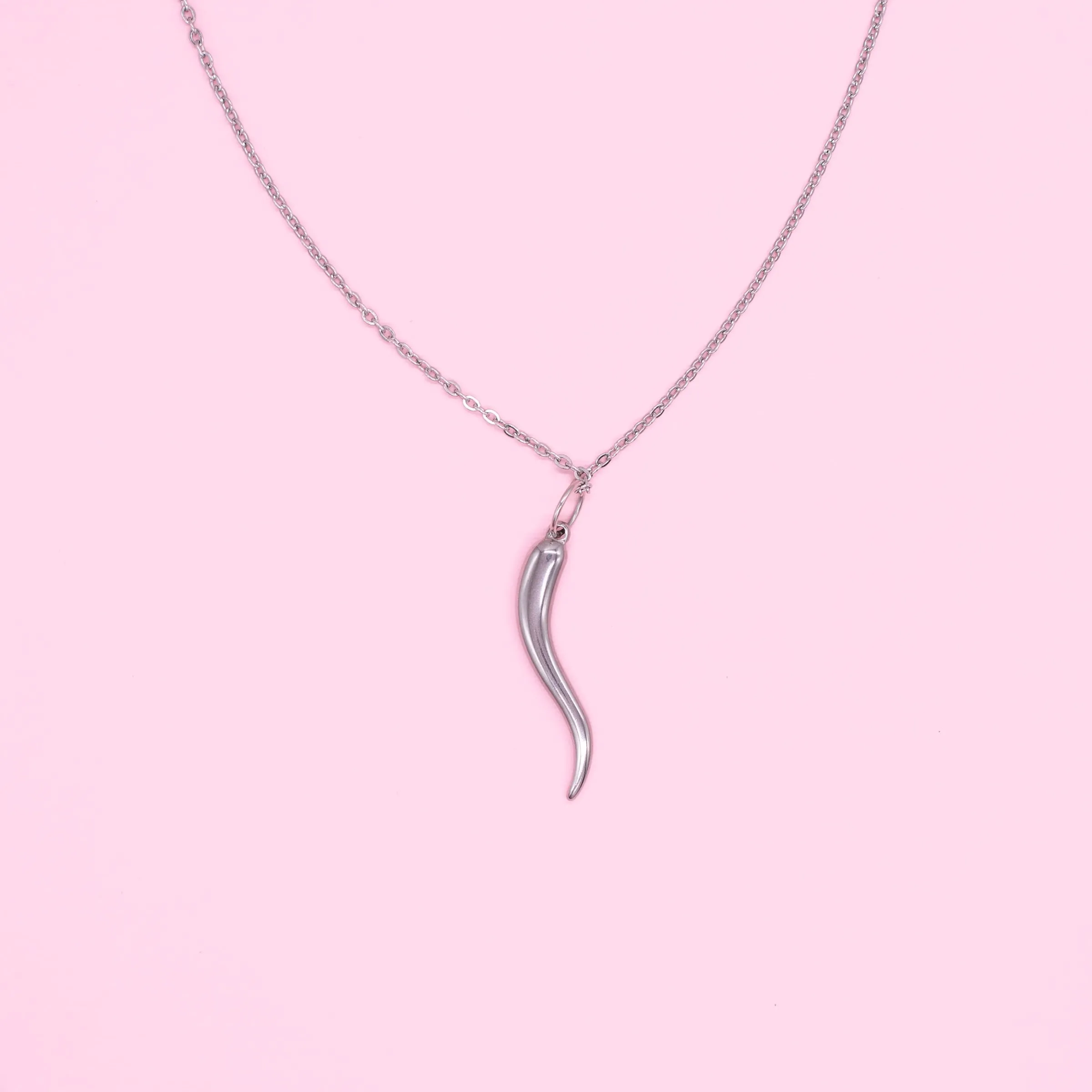 Caliente Pendant Necklace
