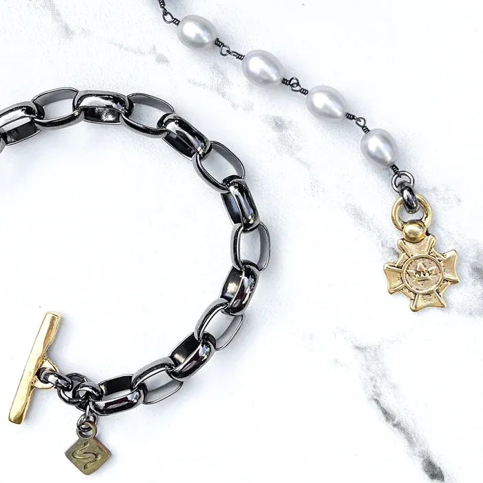 Carson Necklace with Labradorite and Crown Pendant