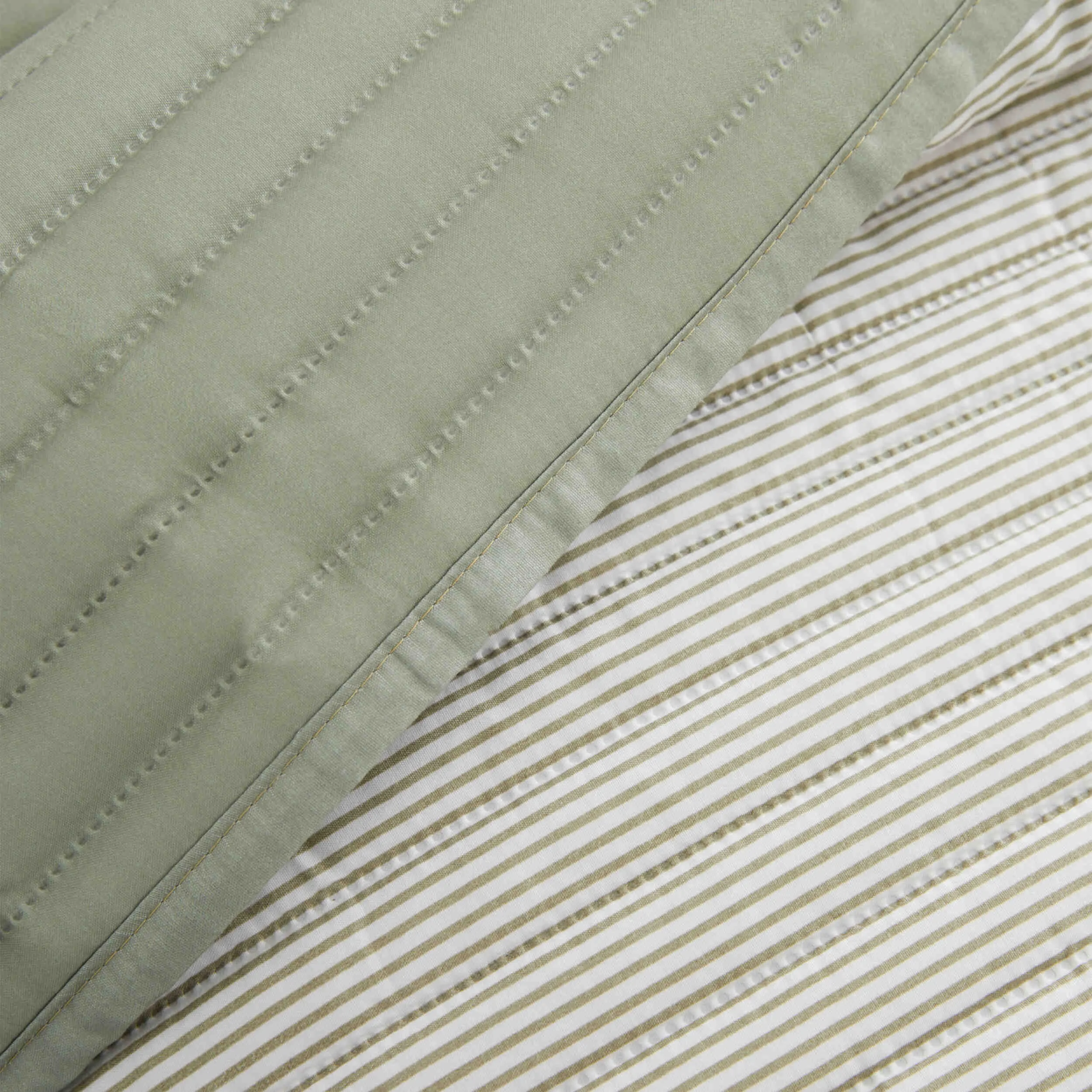 Catherine Lansfield Stripe Bedspread - Green