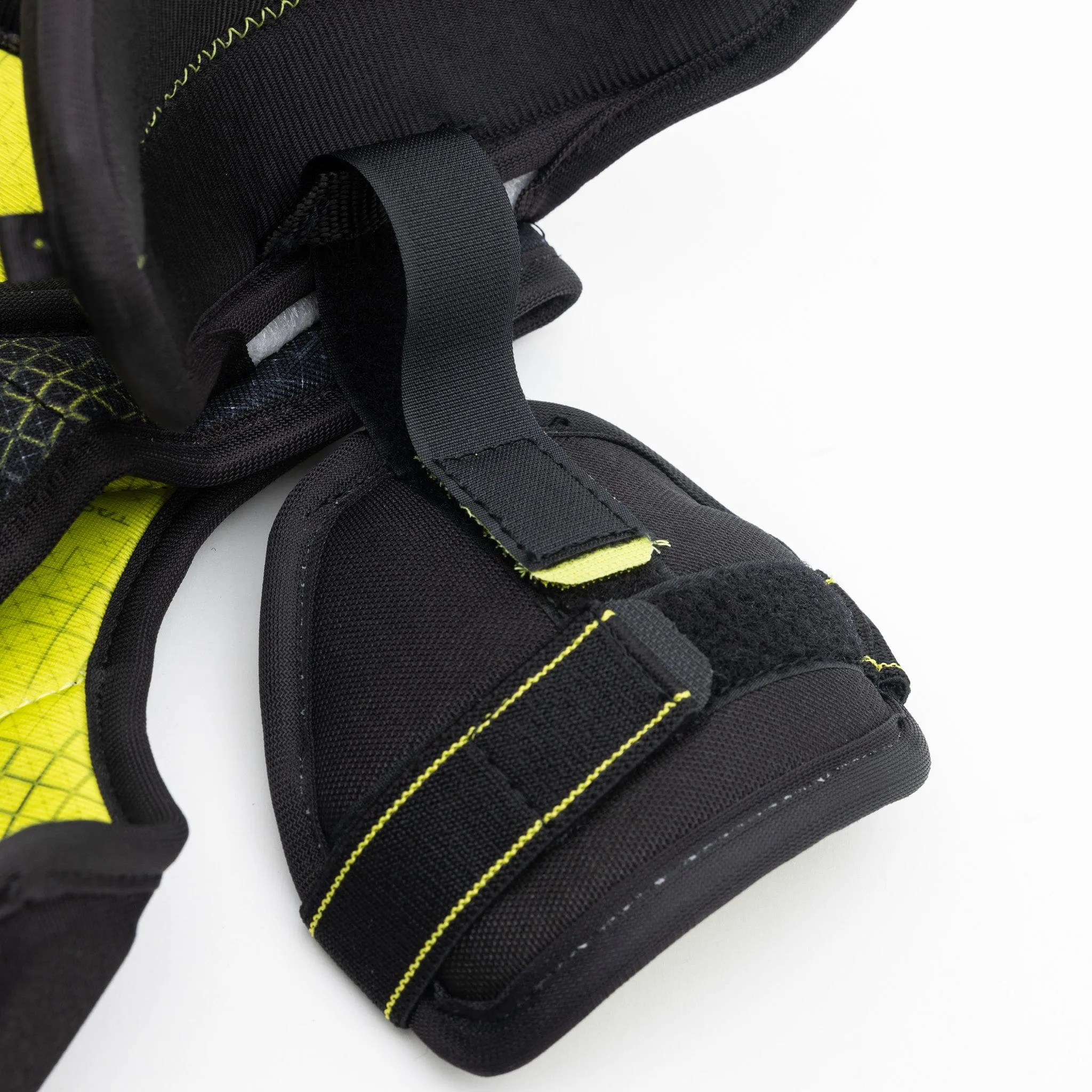 CCM Tacks XF Pro Youth Hockey Shoulder Pads