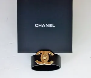 Chanel CC Cuff Bracelet in Black Leather Gold Logo Jewelry Jewellery New Large Size