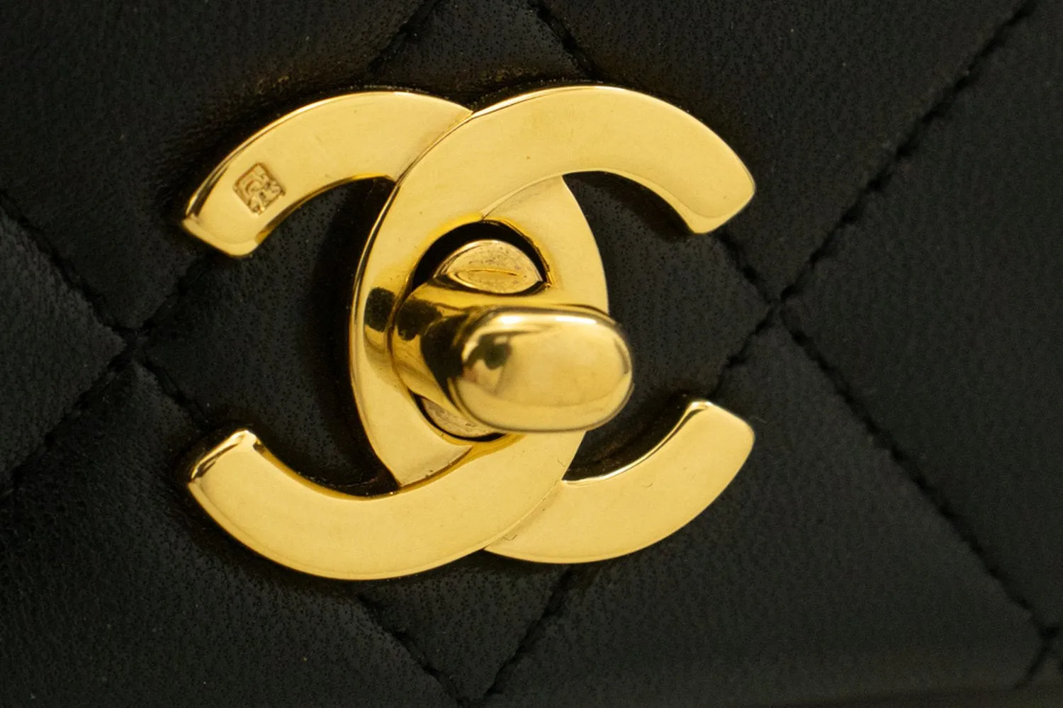 CHANEL Full Flap Chain Shoulder Bag Black Quilted Lambskin Leather n25
