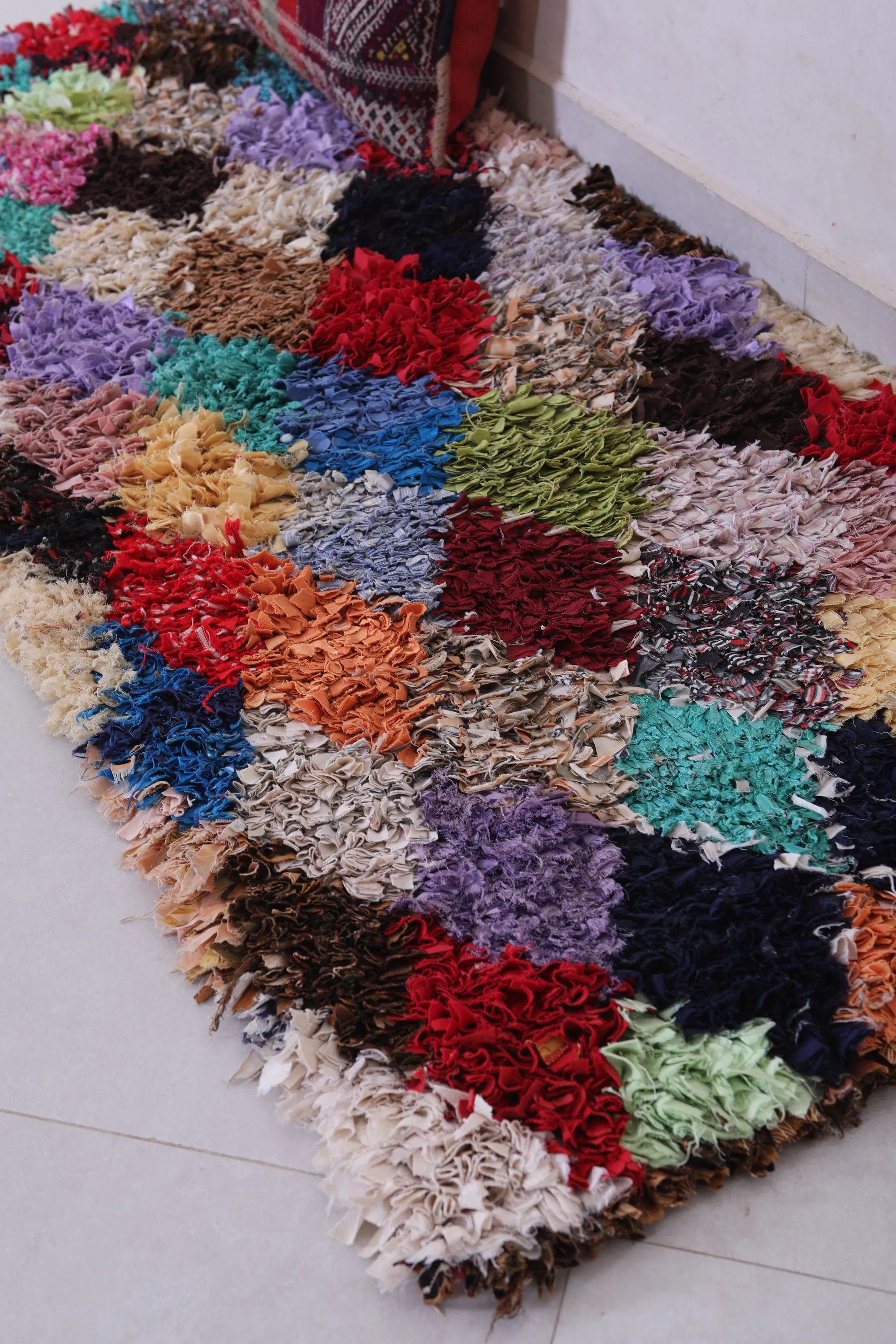 Colorful Moroccan Boucherouite Rug – Handmade Shag Carpet (2.5 x 5.7 ft)