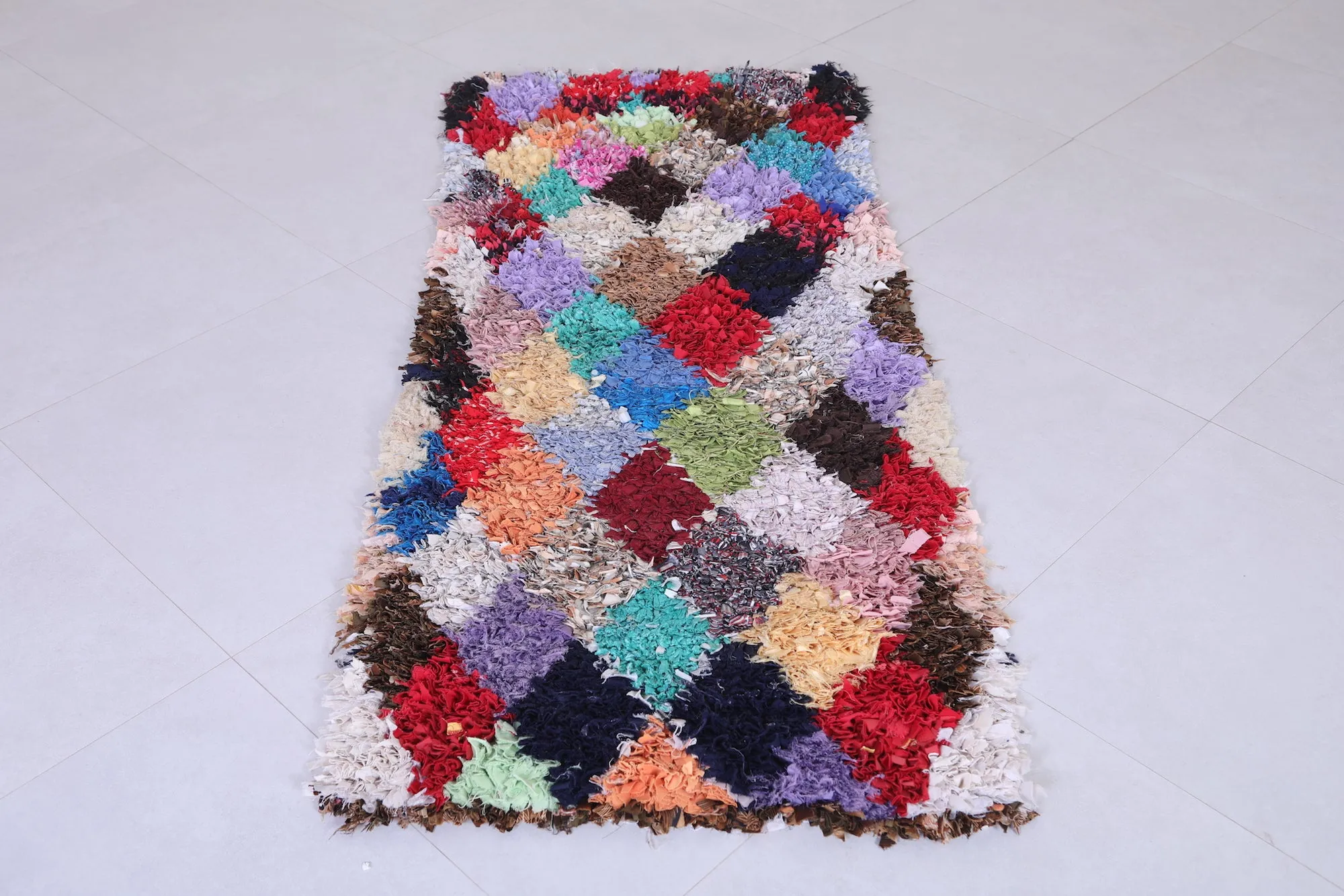 Colorful Moroccan Boucherouite Rug – Handmade Shag Carpet (2.5 x 5.7 ft)
