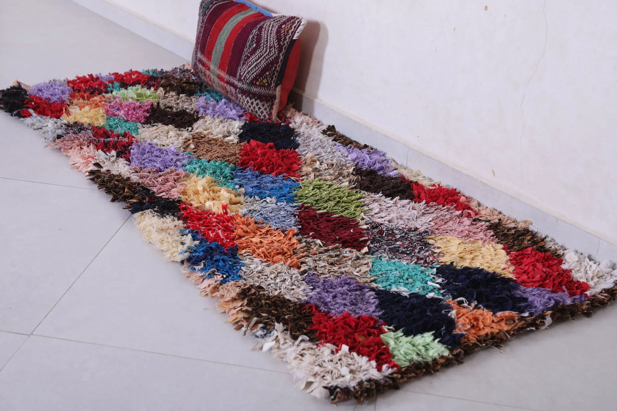 Colorful Moroccan Boucherouite Rug – Handmade Shag Carpet (2.5 x 5.7 ft)