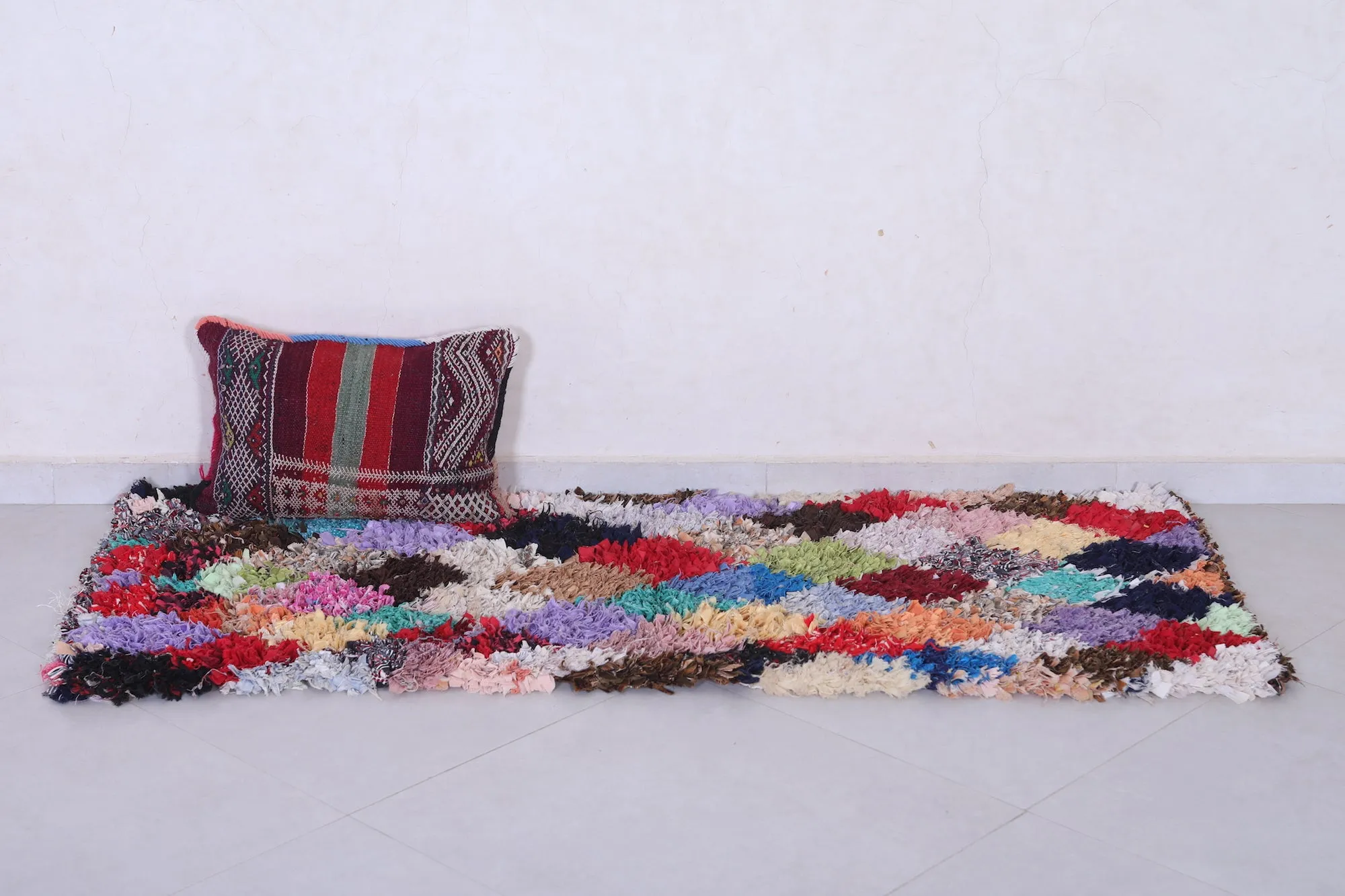 Colorful Moroccan Boucherouite Rug – Handmade Shag Carpet (2.5 x 5.7 ft)