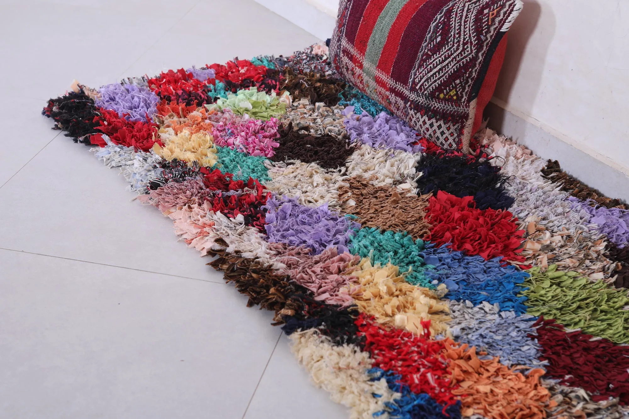Colorful Moroccan Boucherouite Rug – Handmade Shag Carpet (2.5 x 5.7 ft)