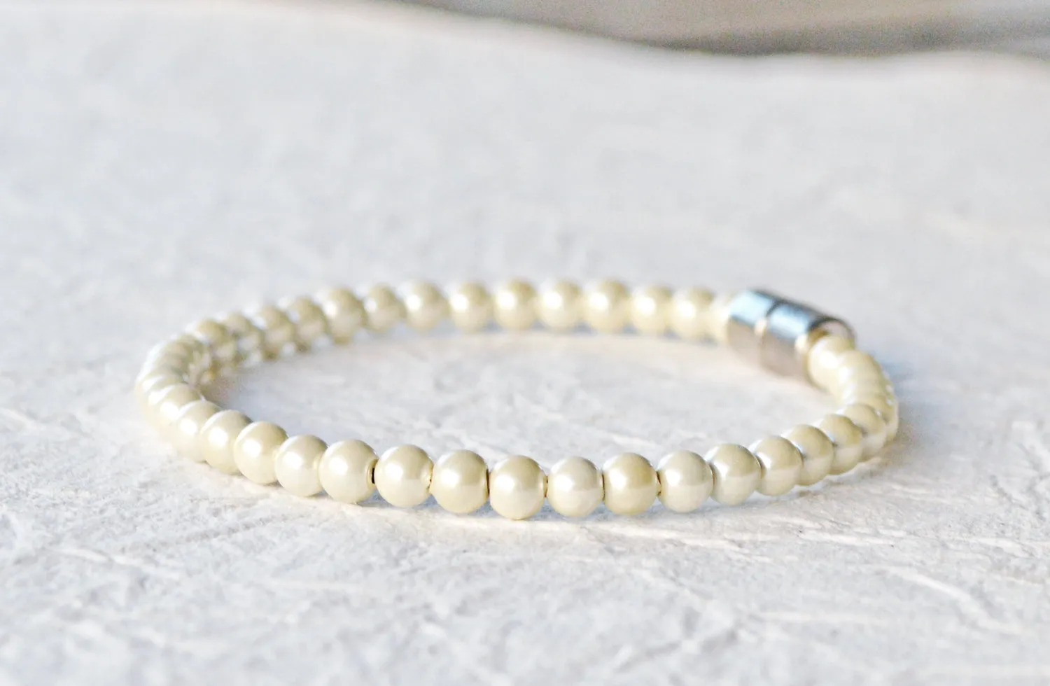 Cream Pearl Hematite Magnetic Bracelet