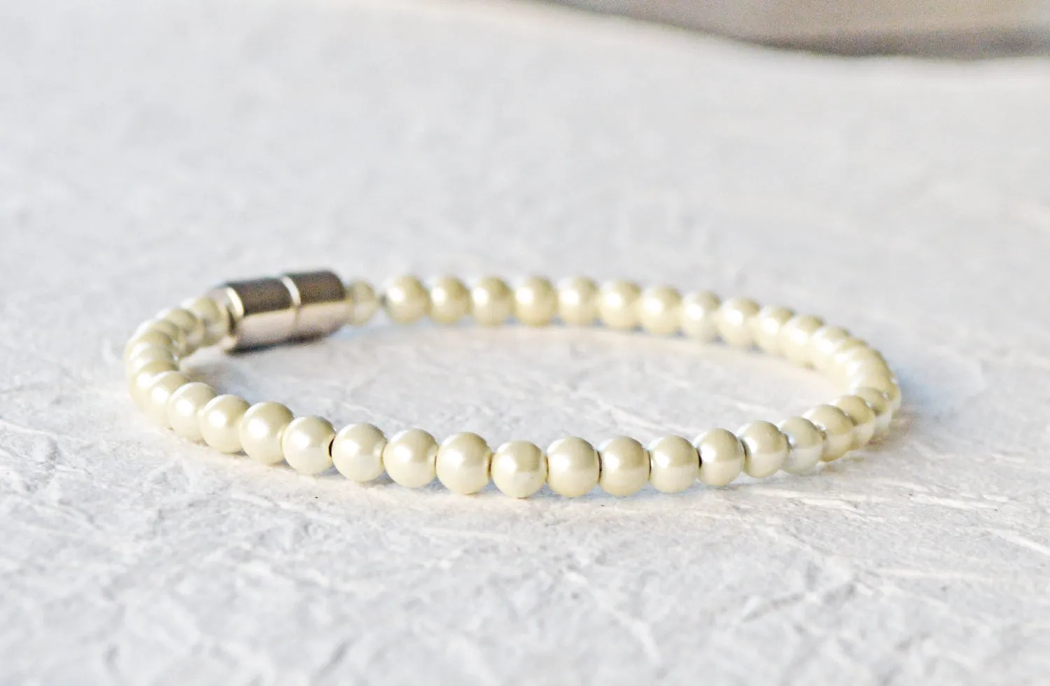 Cream Pearl Hematite Magnetic Bracelet