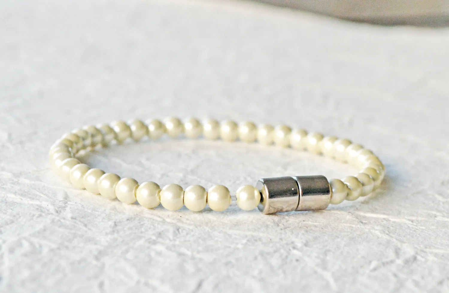 Cream Pearl Hematite Magnetic Bracelet