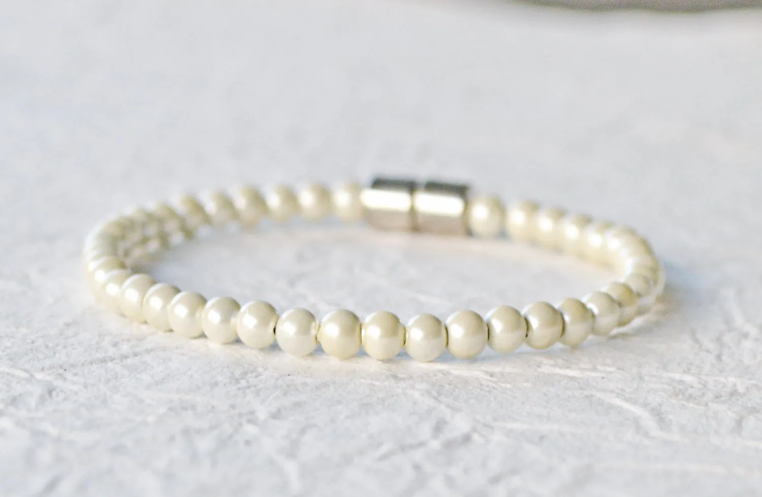 Cream Pearl Hematite Magnetic Bracelet