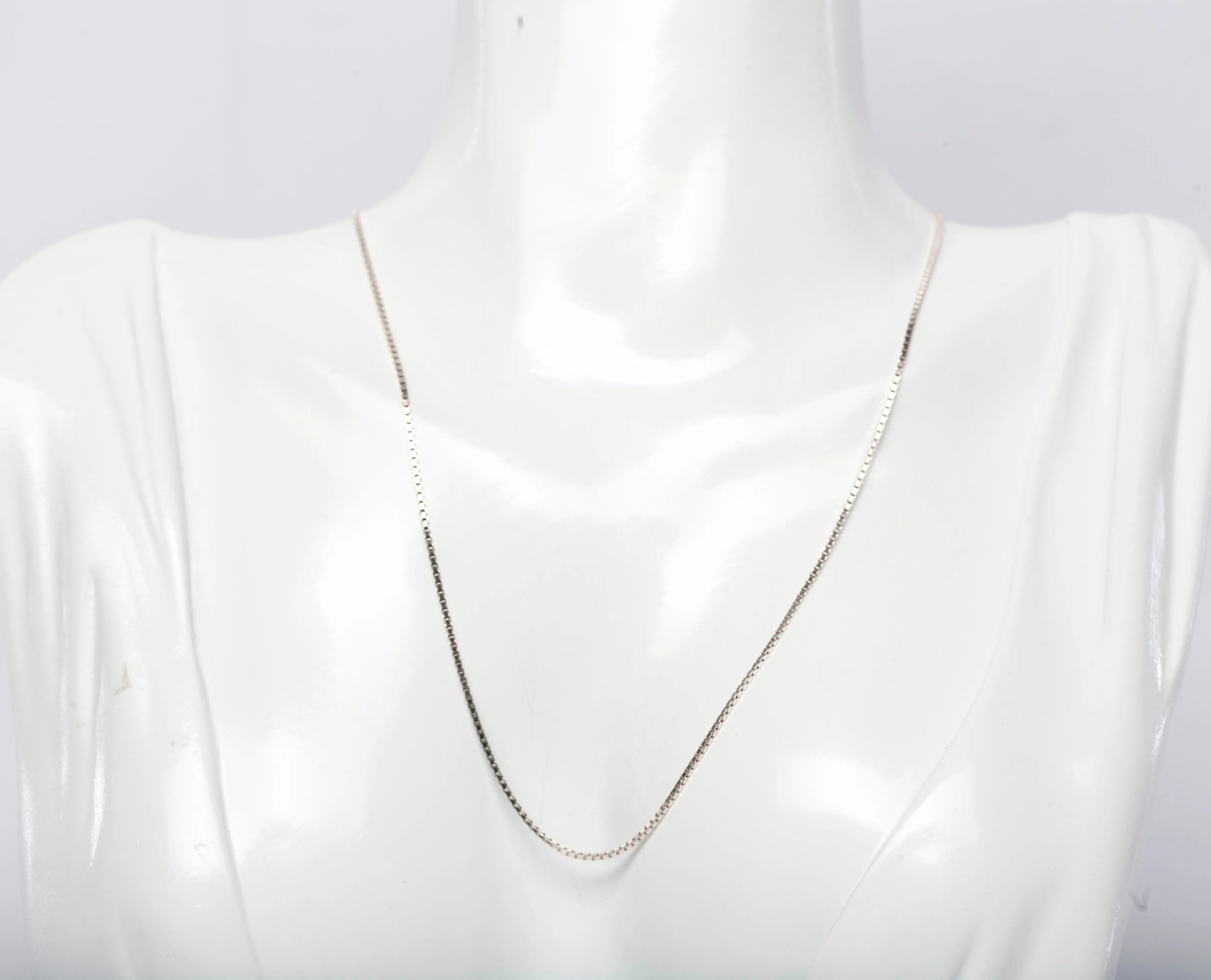 Dainty 18" Sterling Silver .925  Box Chain