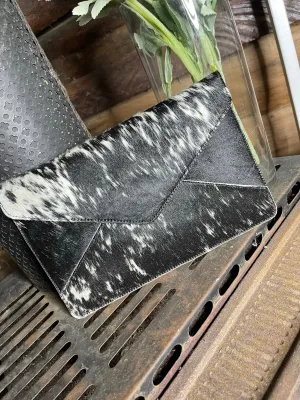 DE345BLK HIDE ENVELOPE CLUTCH