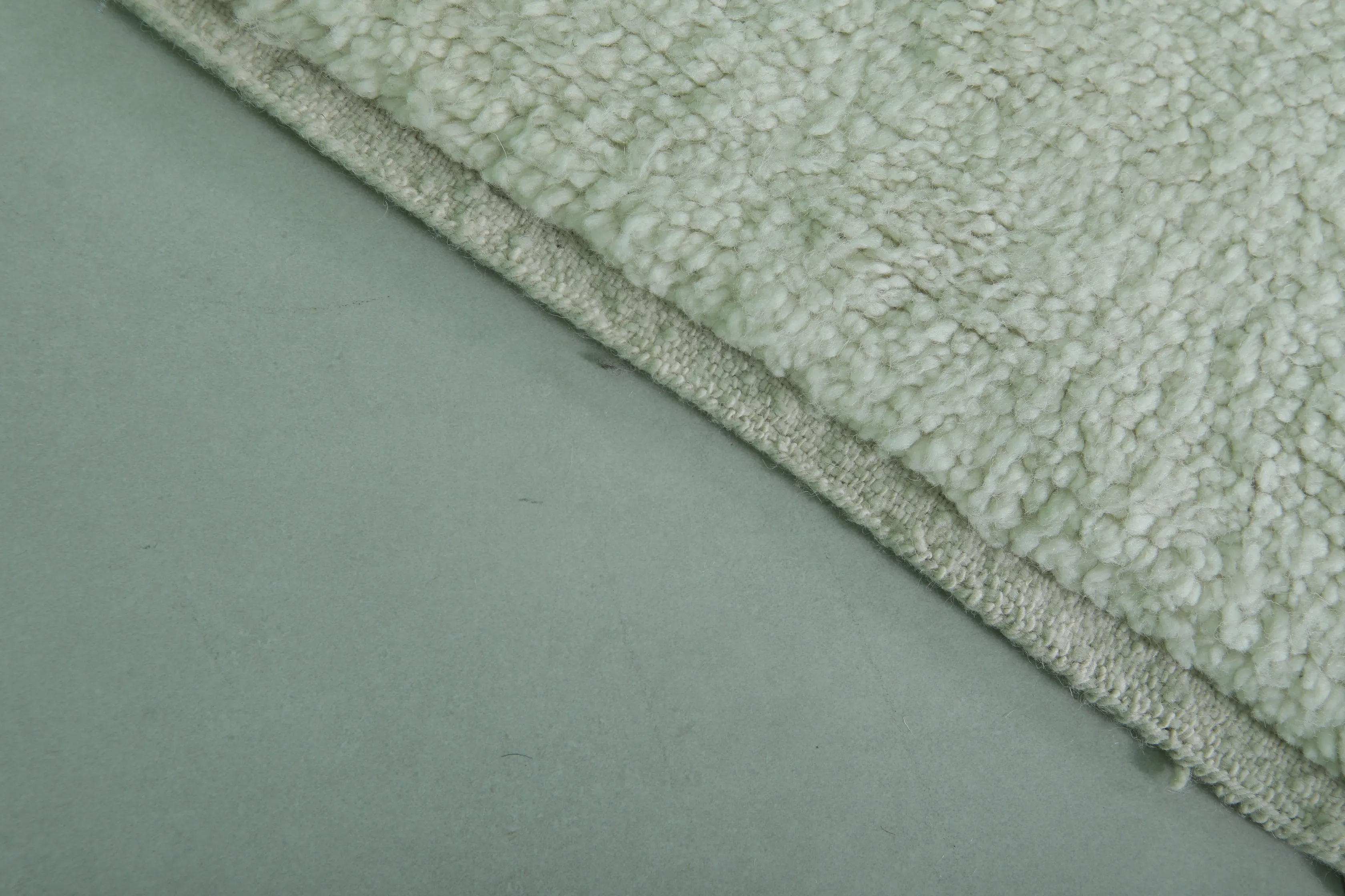 Diamond Moroccan Rug 5.5 x 7.7 ft - Handwoven Wool in Ivory
