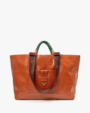 Grande Bateau Tote in Camel New Look