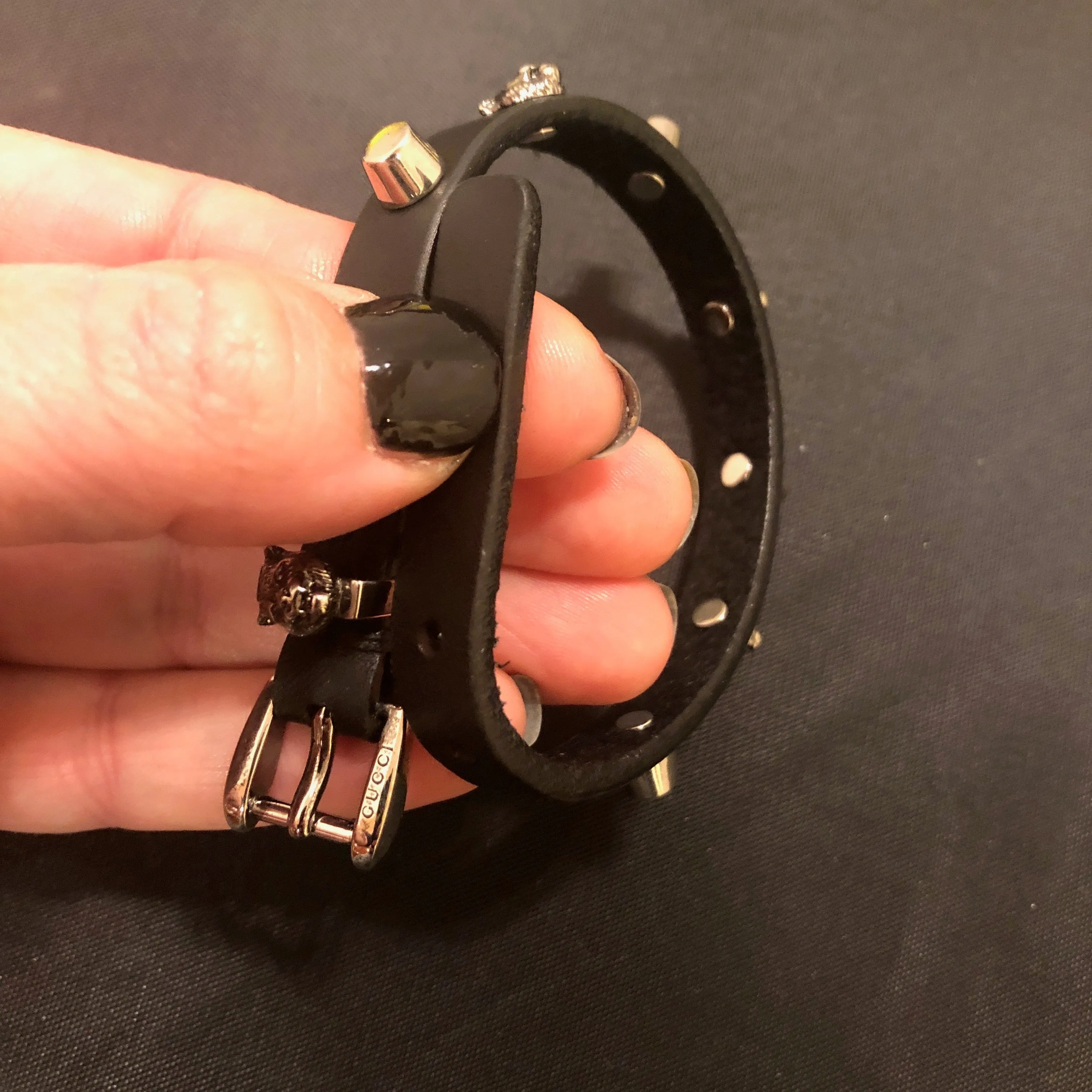 Gucci Studded Feline Head Leather Bracelet in Black