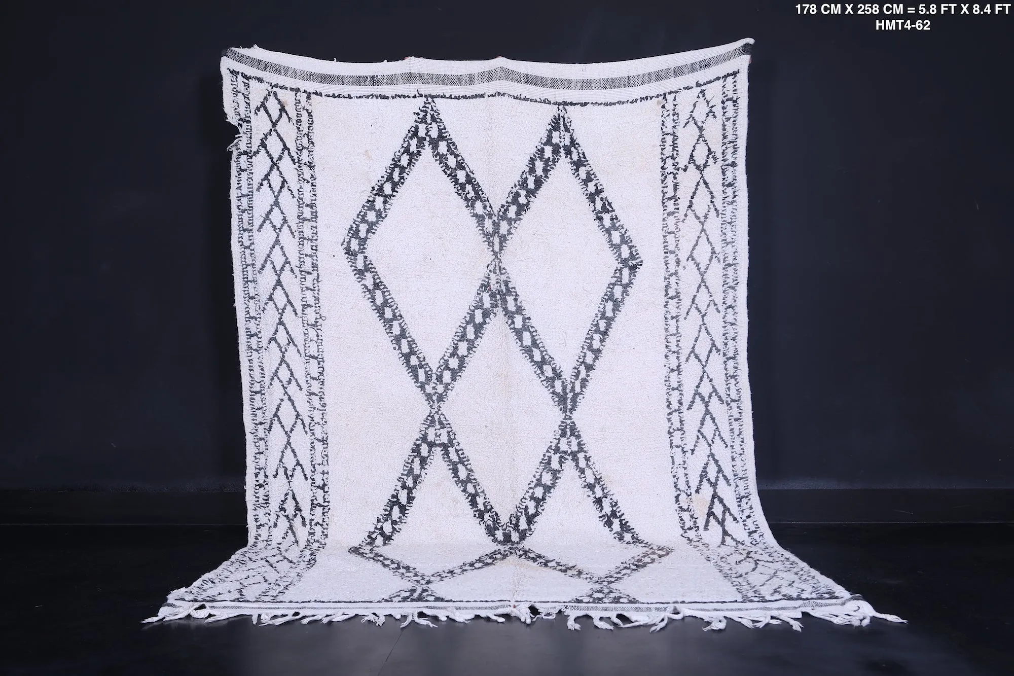 Handmade Trellis Rug – 5.8 x 8.4 ft Authentic Berber Wool Rug