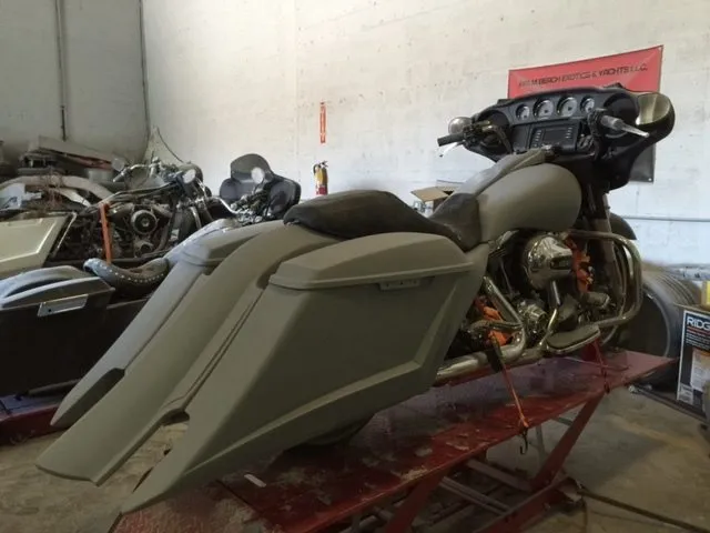 Harley Davidson 6" Trendsetter Extended Saddlebag Fender Kit - No Cut Outs No Lids / 2014 - 2018