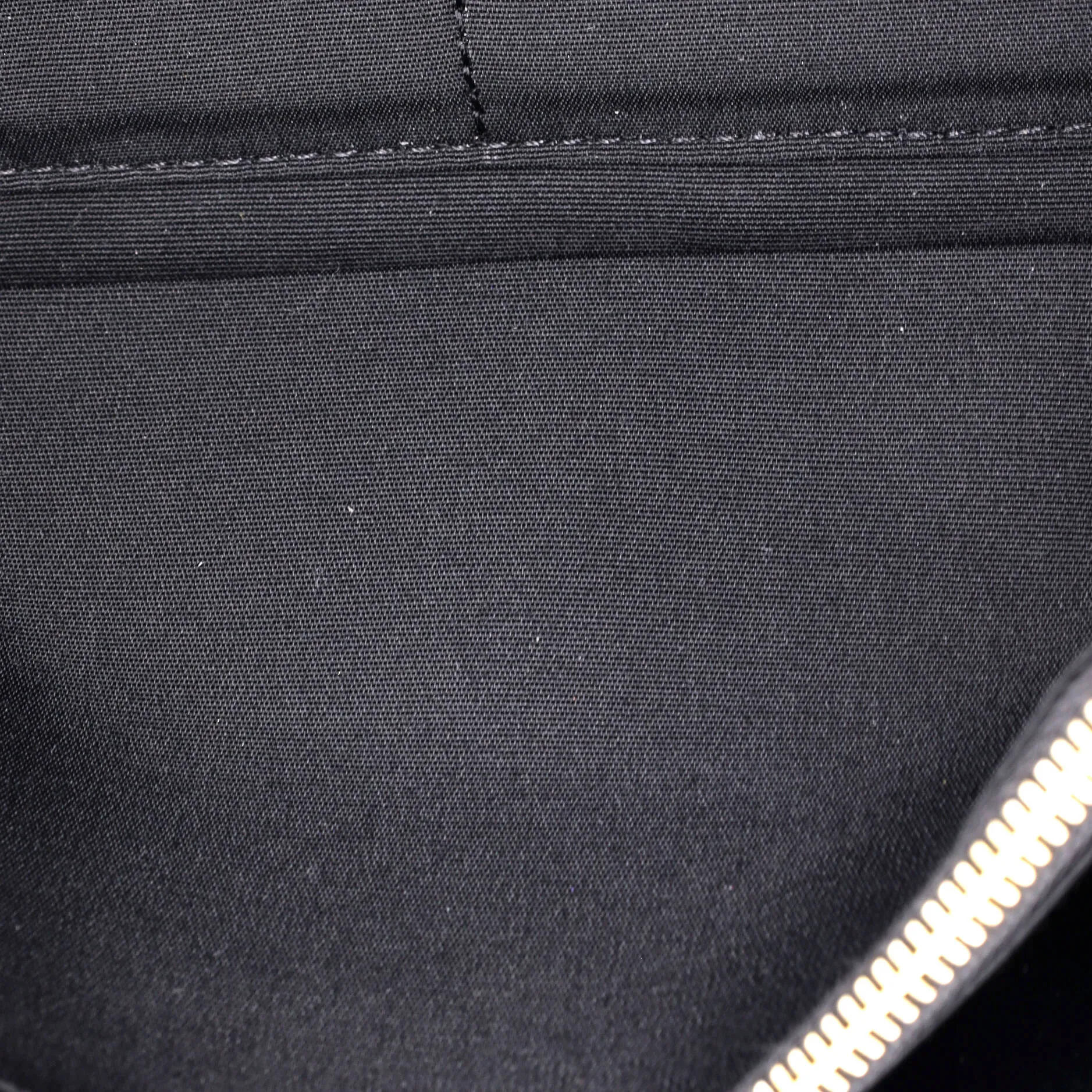 Icon Wallet on Chain Quilted Leather