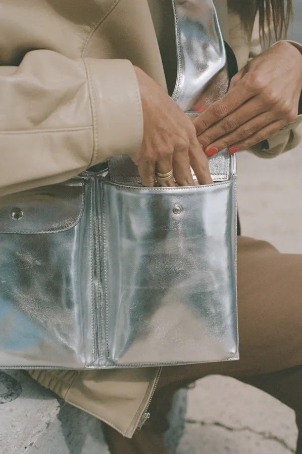 JULIAN BAG, TITANE