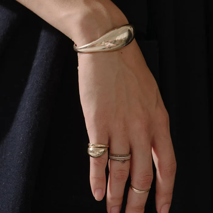 large wavy cuff