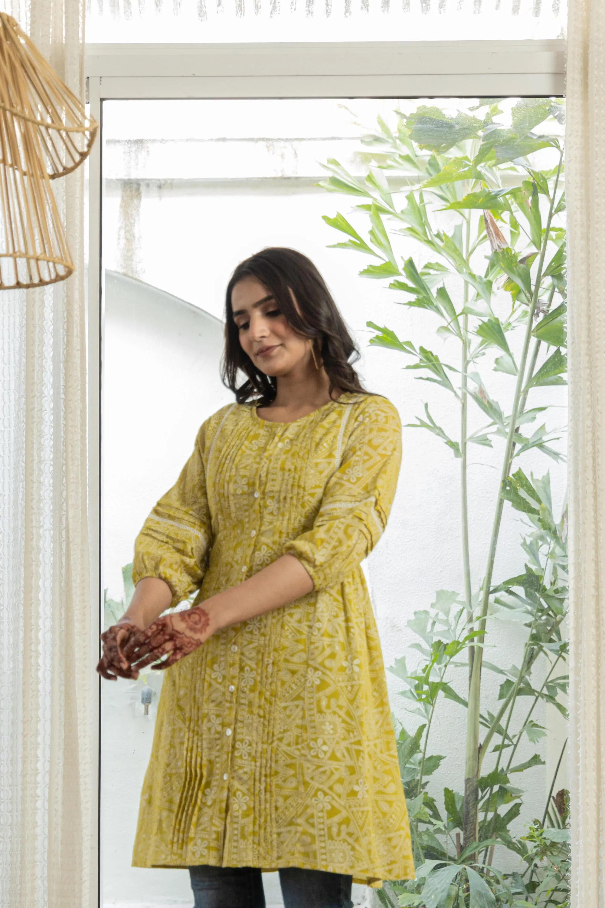 Lemon Ethnic Motif Printed Cotton Kurta With Button Closure
