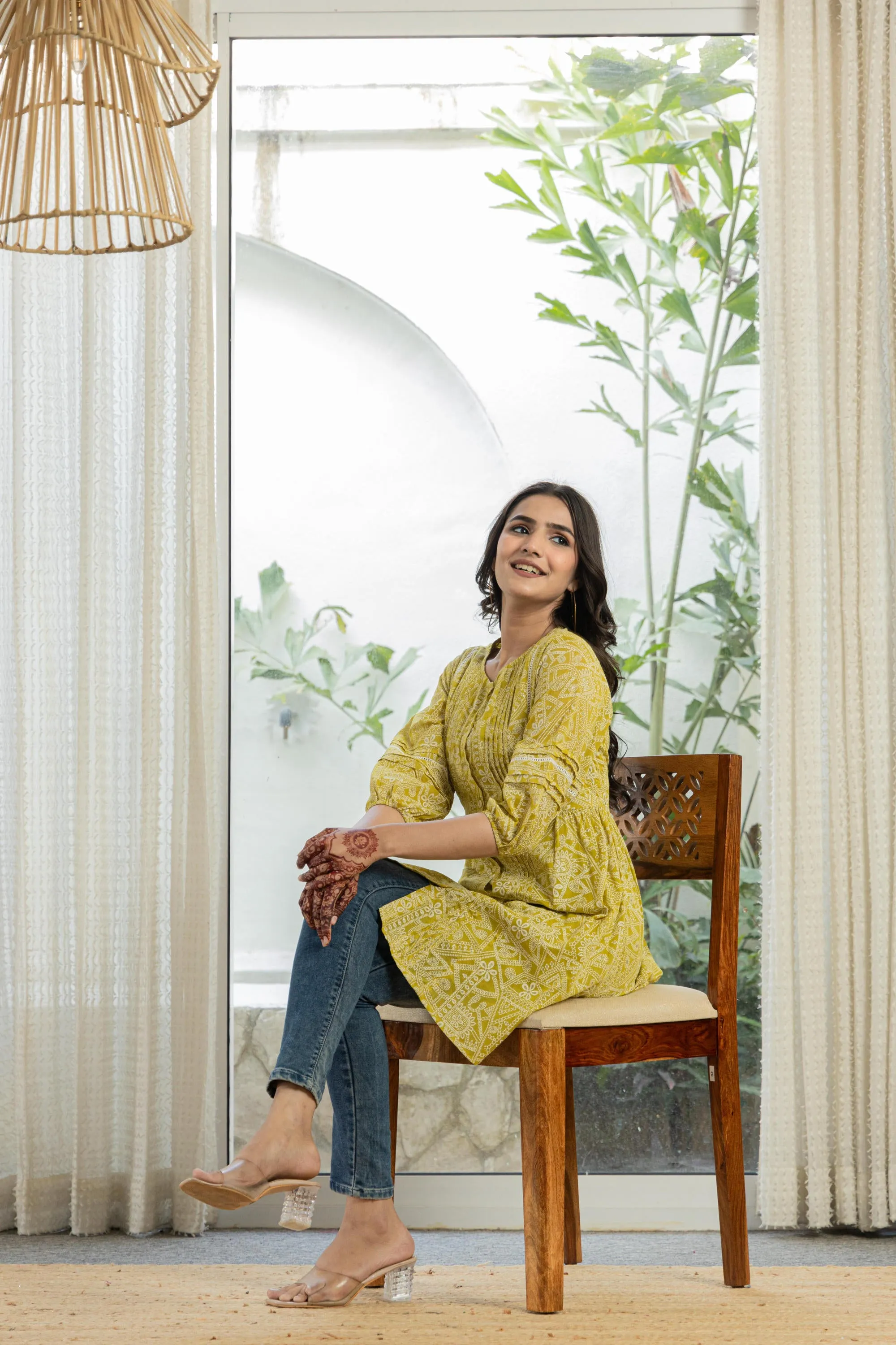 Lemon Ethnic Motif Printed Cotton Kurta With Button Closure