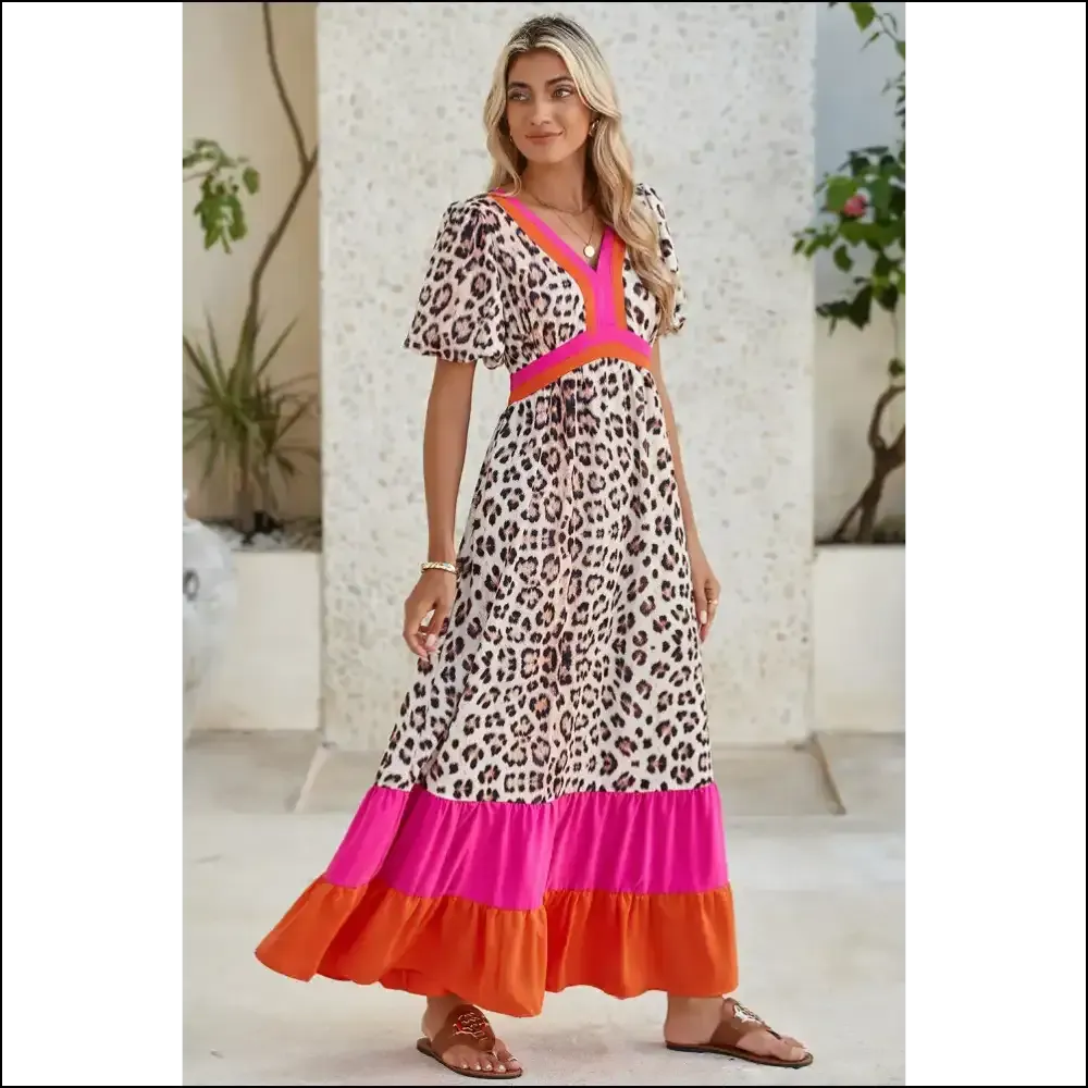 Leopard Print Maxi Dress: so Bright Pink, it Roars! 🐆💖