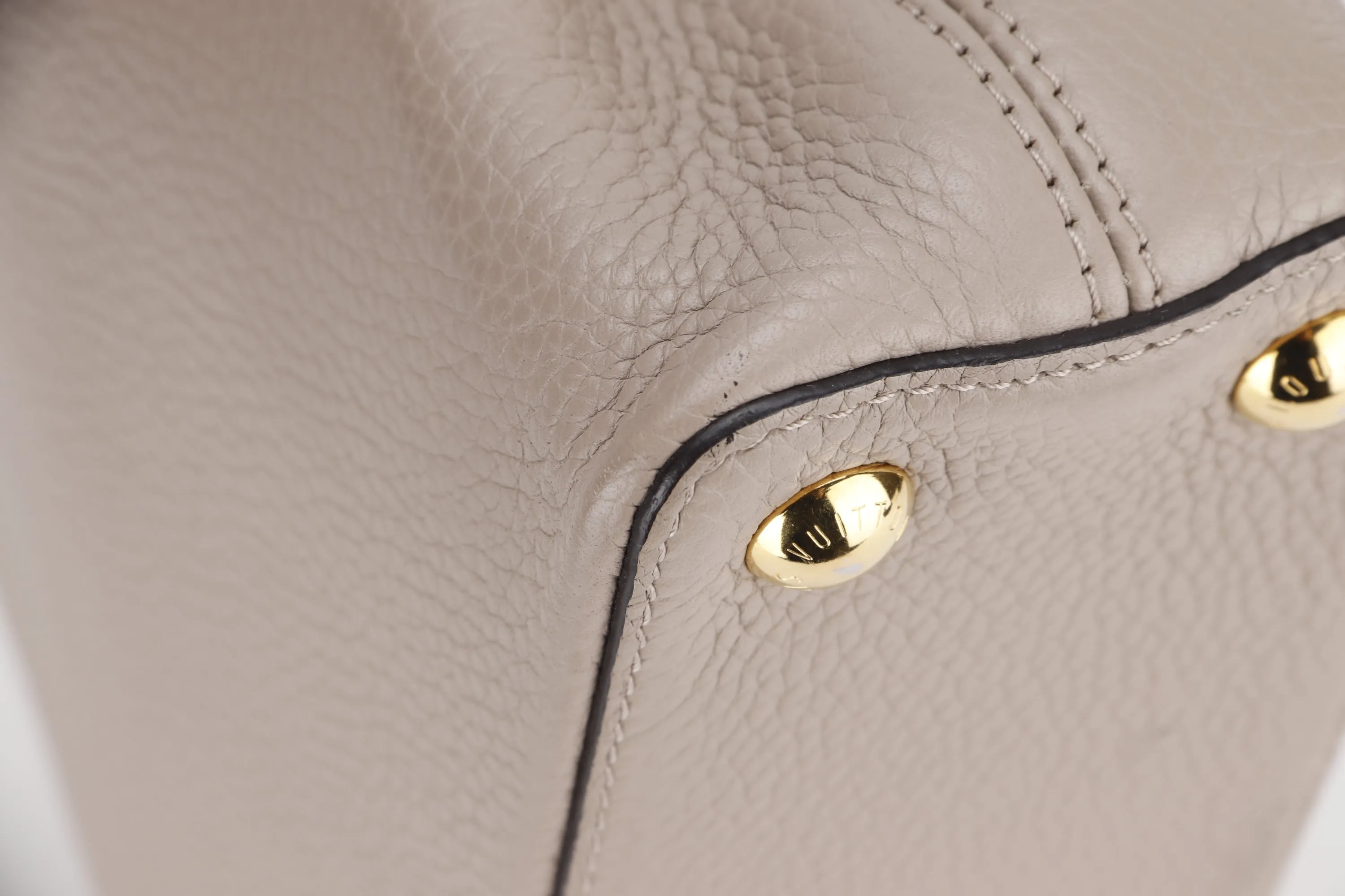 LOUIS VUITTON M94634 CAPUCINE BB (MI0166) GALET COLOR TAURILLON LEATHER GOLD HARFDWARE, WITH STRAP & DUST COVER