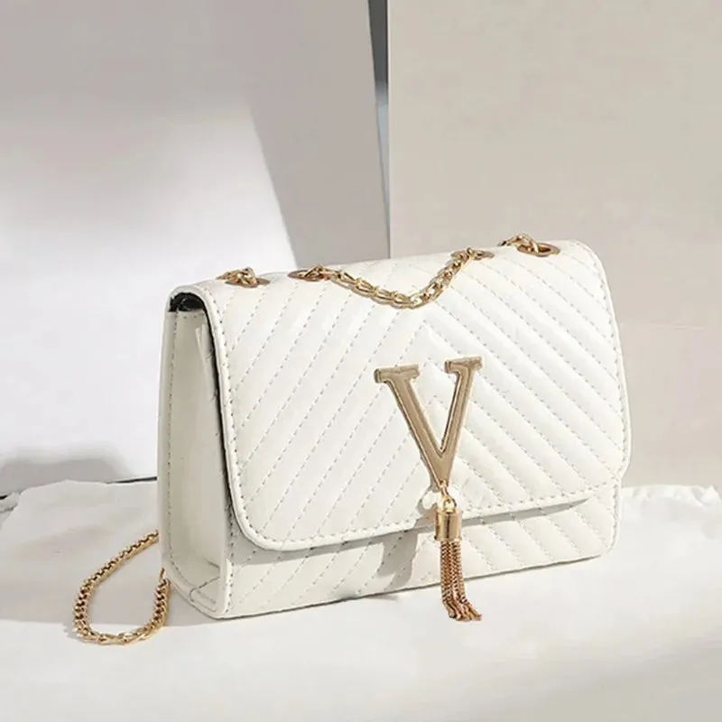 Luxury-Inspired Crossbody Bag – Elevate Your Everyday Look