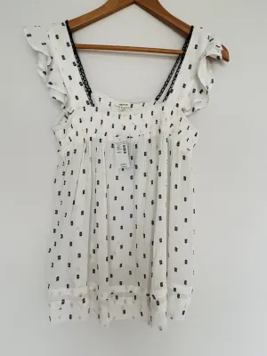 MAURICES NWT White Abstract Print Top Tank Sz S Crinkle Ruffle Sleeve Tunic