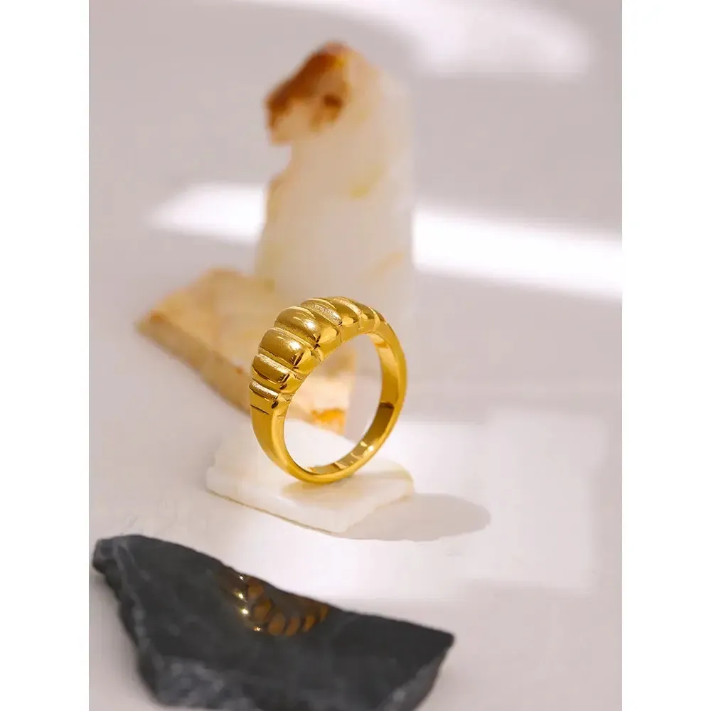 Minimalist Geometric Ring in