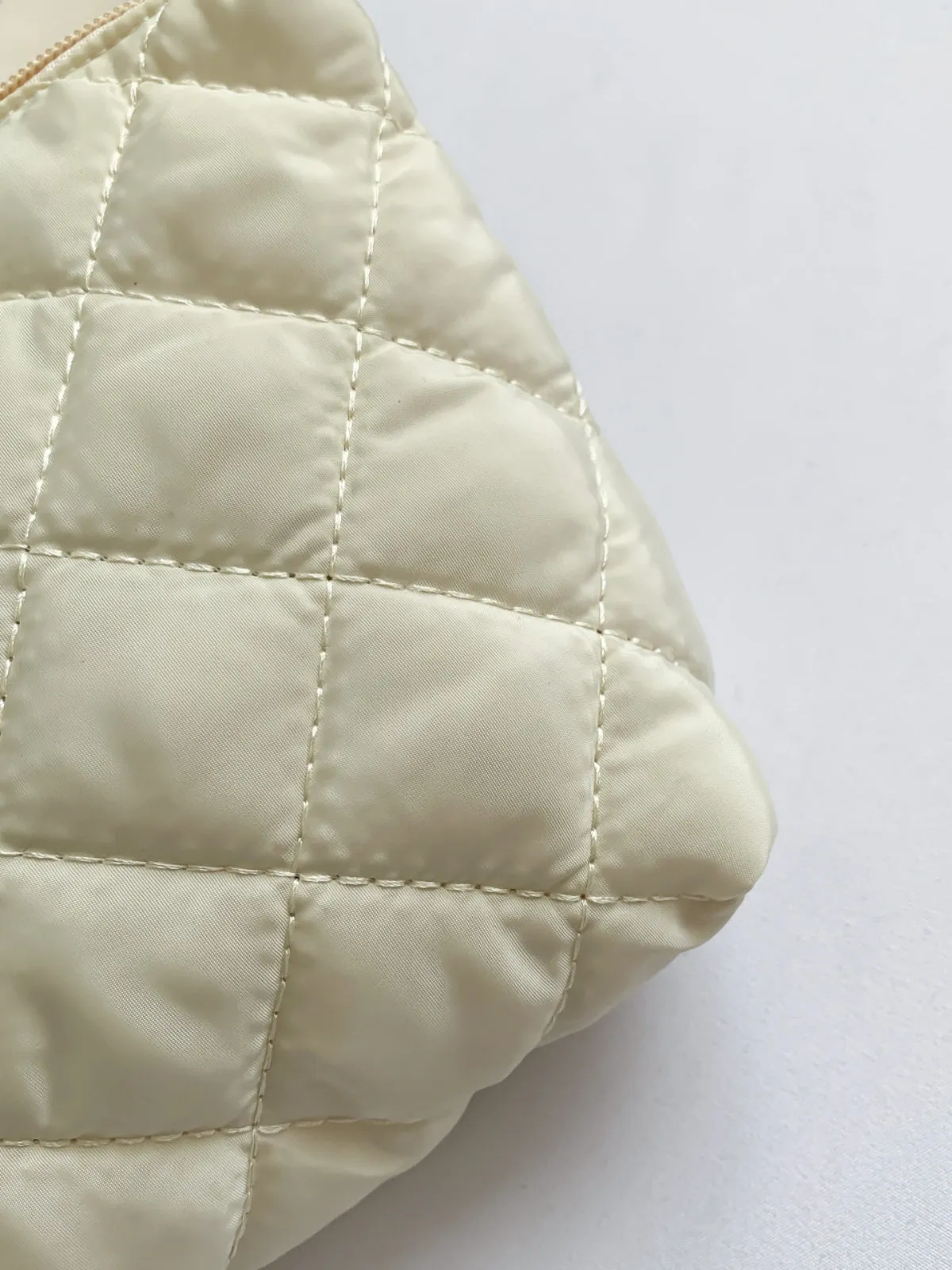 Modern Solid quilted clutch bag with Zipper
