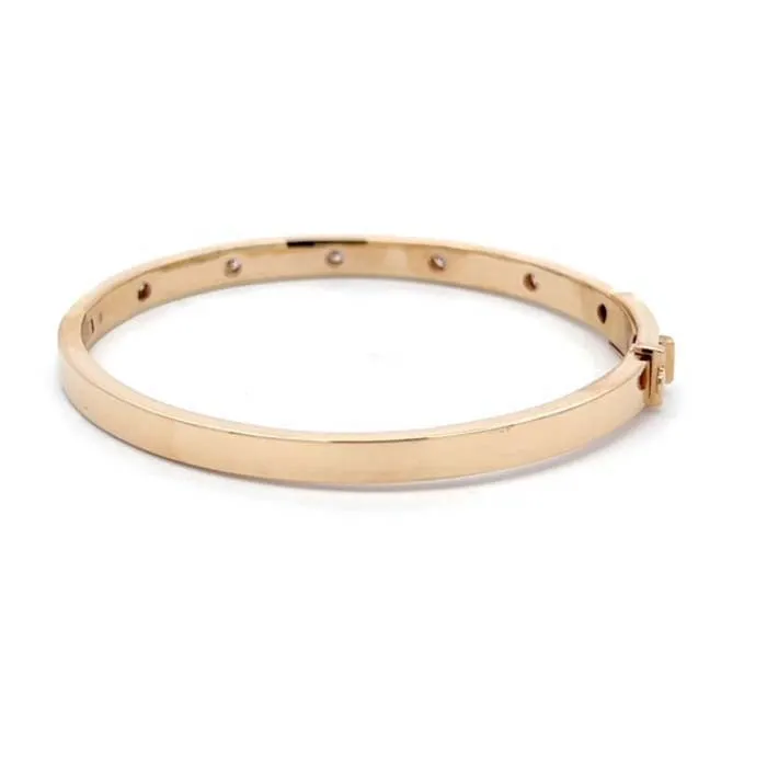 Mountz Collection 6-Diamond Oval Hinged Bangle in 14K Yellow Gold