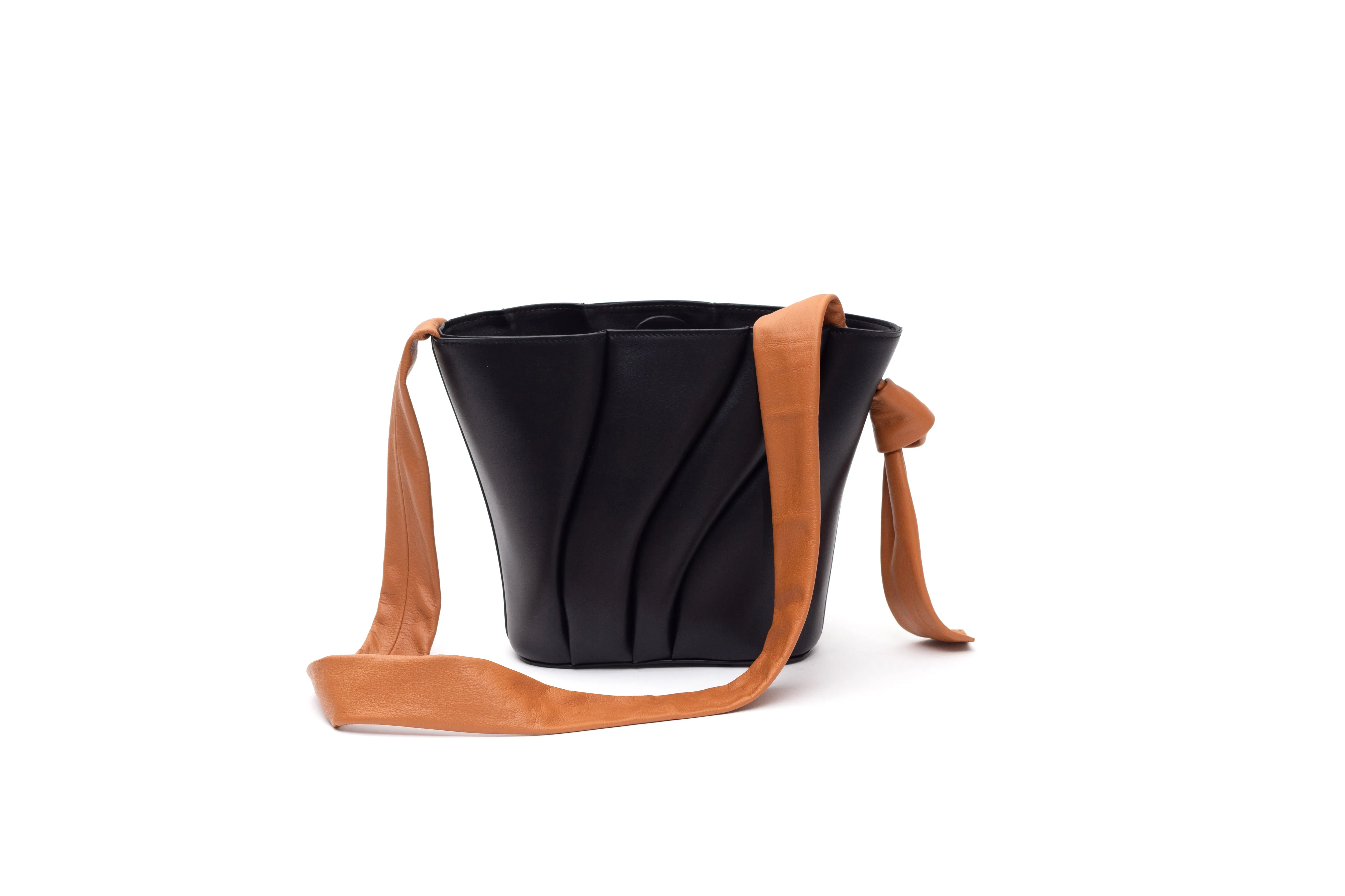 Nº64 Wave - Noir   Tan