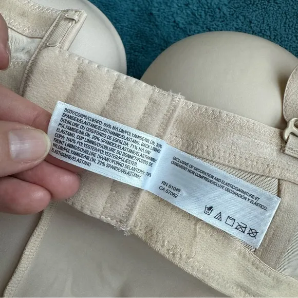 NWOT Wacoal Red Carpet Shaping Bodybriefer 40D Bodysuit 801219 Beige Convertible